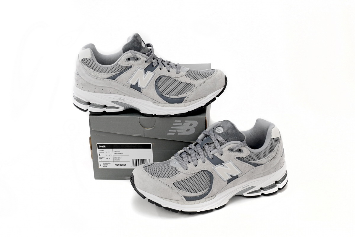 New Balance 2002R White Grey M2002RST