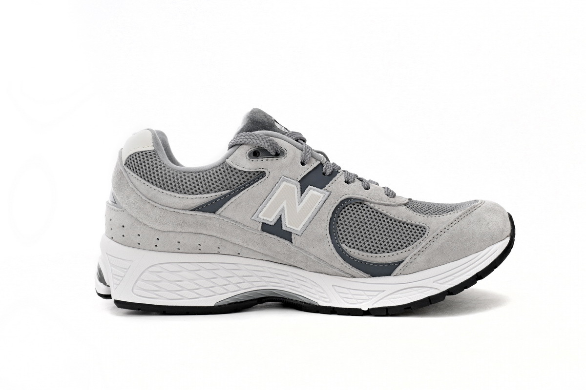 New Balance 2002R White Grey M2002RST