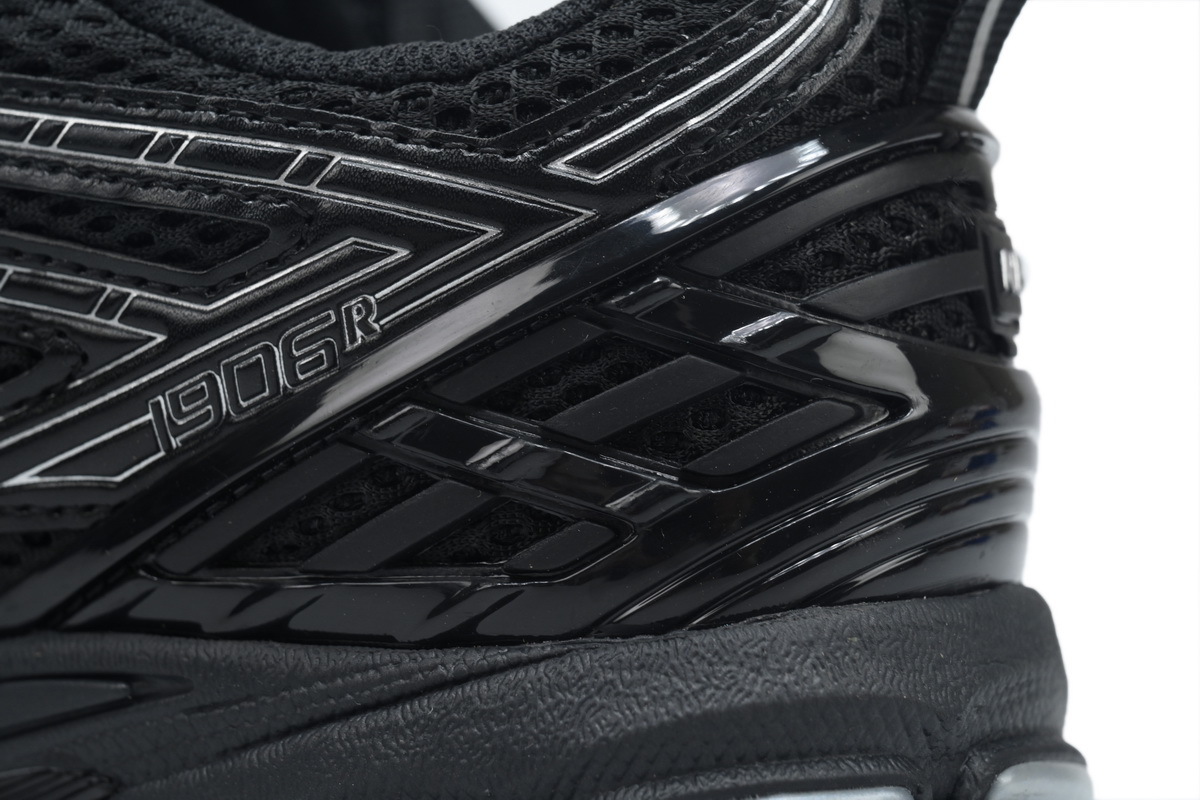 NEW BALANCE Black Silver M1906RCH