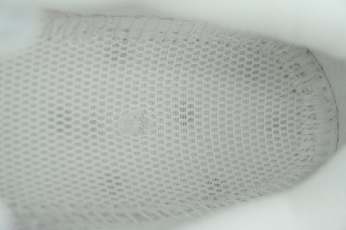  Wmns HOKA Clifton 10 'Triple White'1162031-WWH
