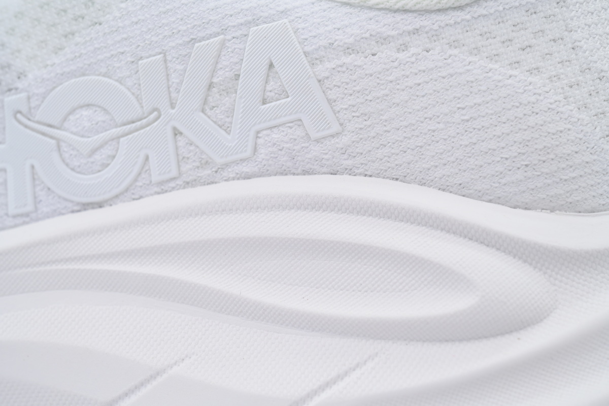  Wmns HOKA Clifton 10 'Triple White'1162031-WWH