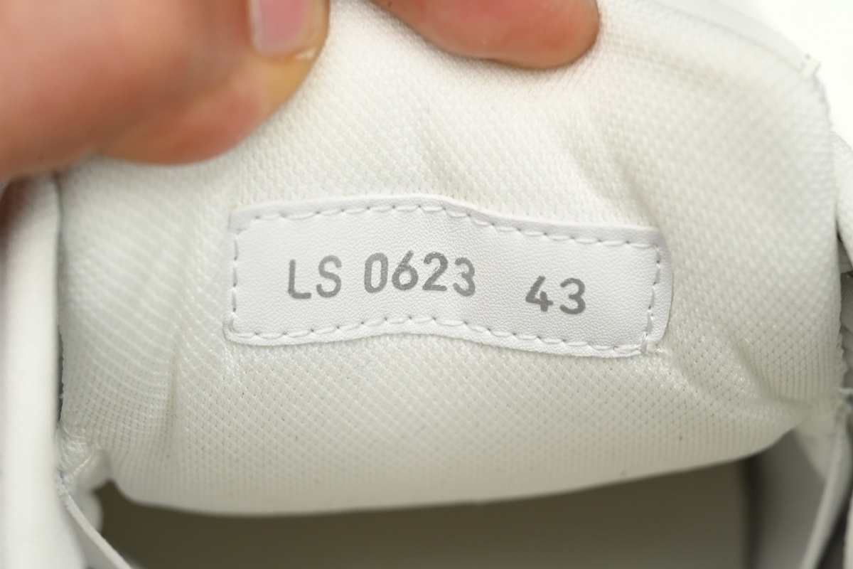 Dior 'B30' Sneakers White 3SN279ZND-H000