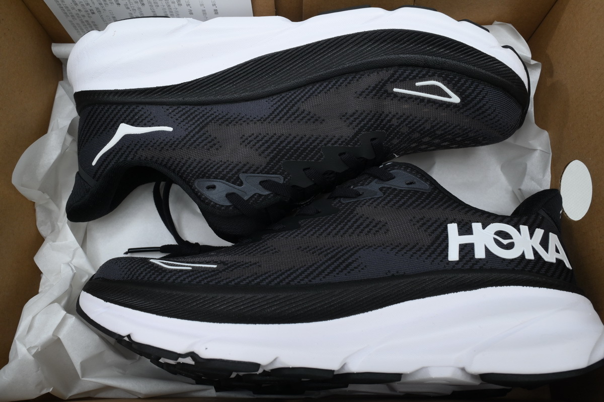 HOKA Clifton 9 2E Wide 'Black White' 1132210-BWHT