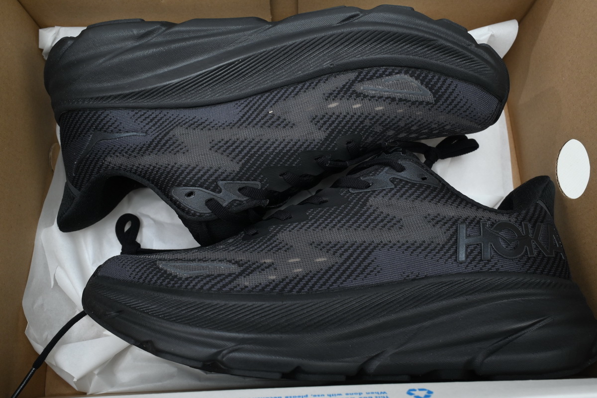 HOKA Clifton 9 'Triple Black' 1127895-BBLC