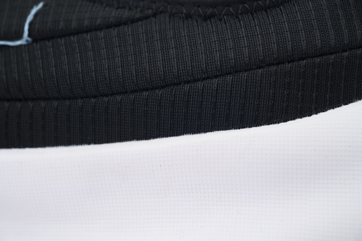 THE NORTH FACE NEVER STOP Black And White NF0A8A93-KX7