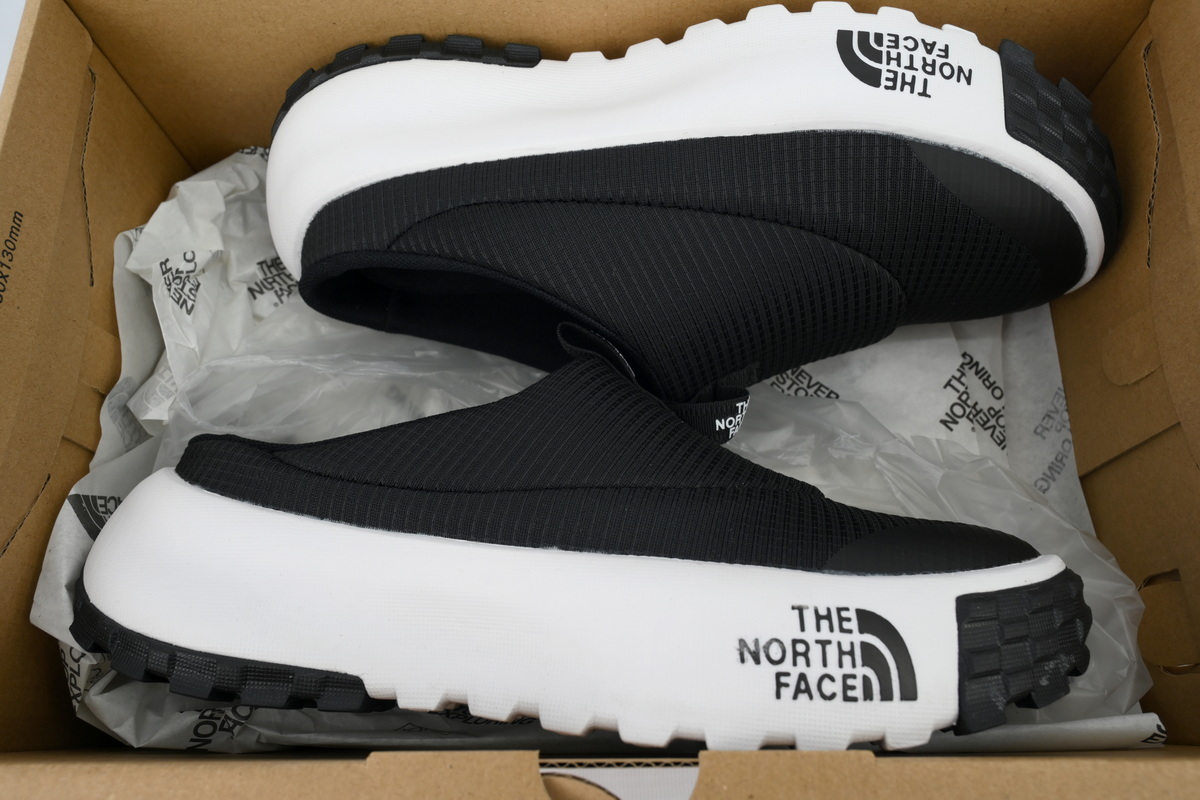 THE NORTH FACE NEVER STOP Black And White NF0A8A9BKY4
