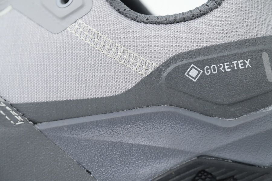 THE NORTH FACE Offtrail Hike GORETEX Black Gray NF0A8AEG-WUO