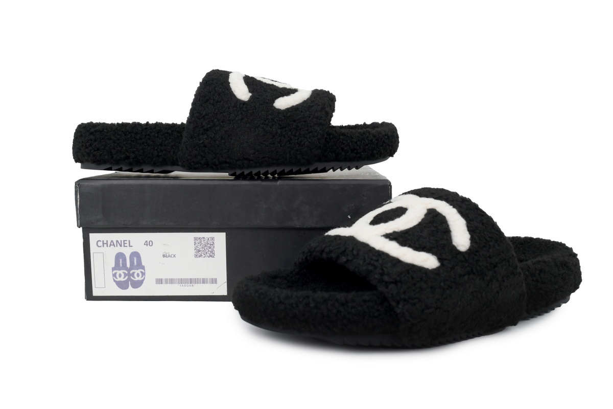 Chanel Wool Slippers Black