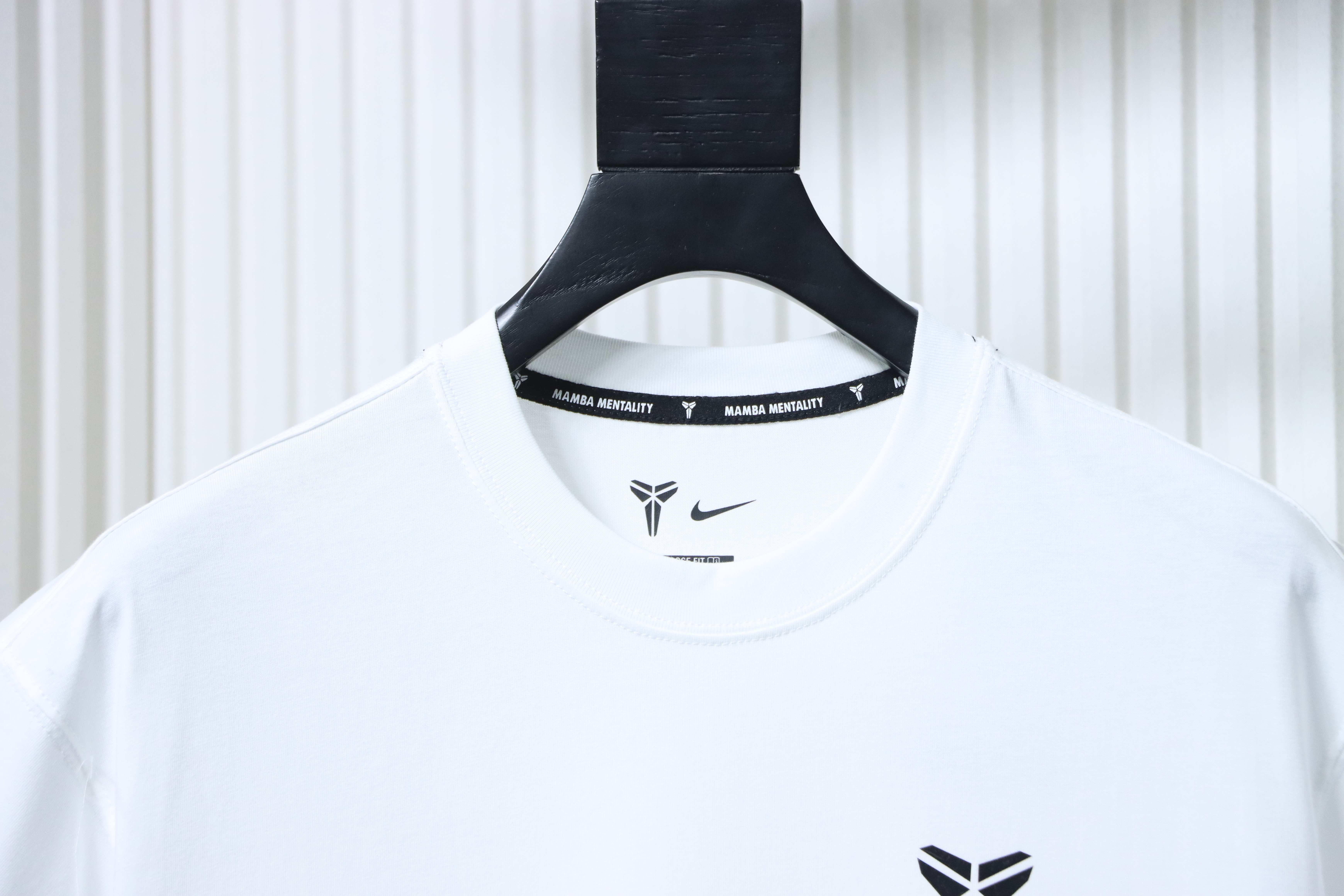 NIKE ACG Kobe Silicone Short Sleeve T-Shirt H130 - 1