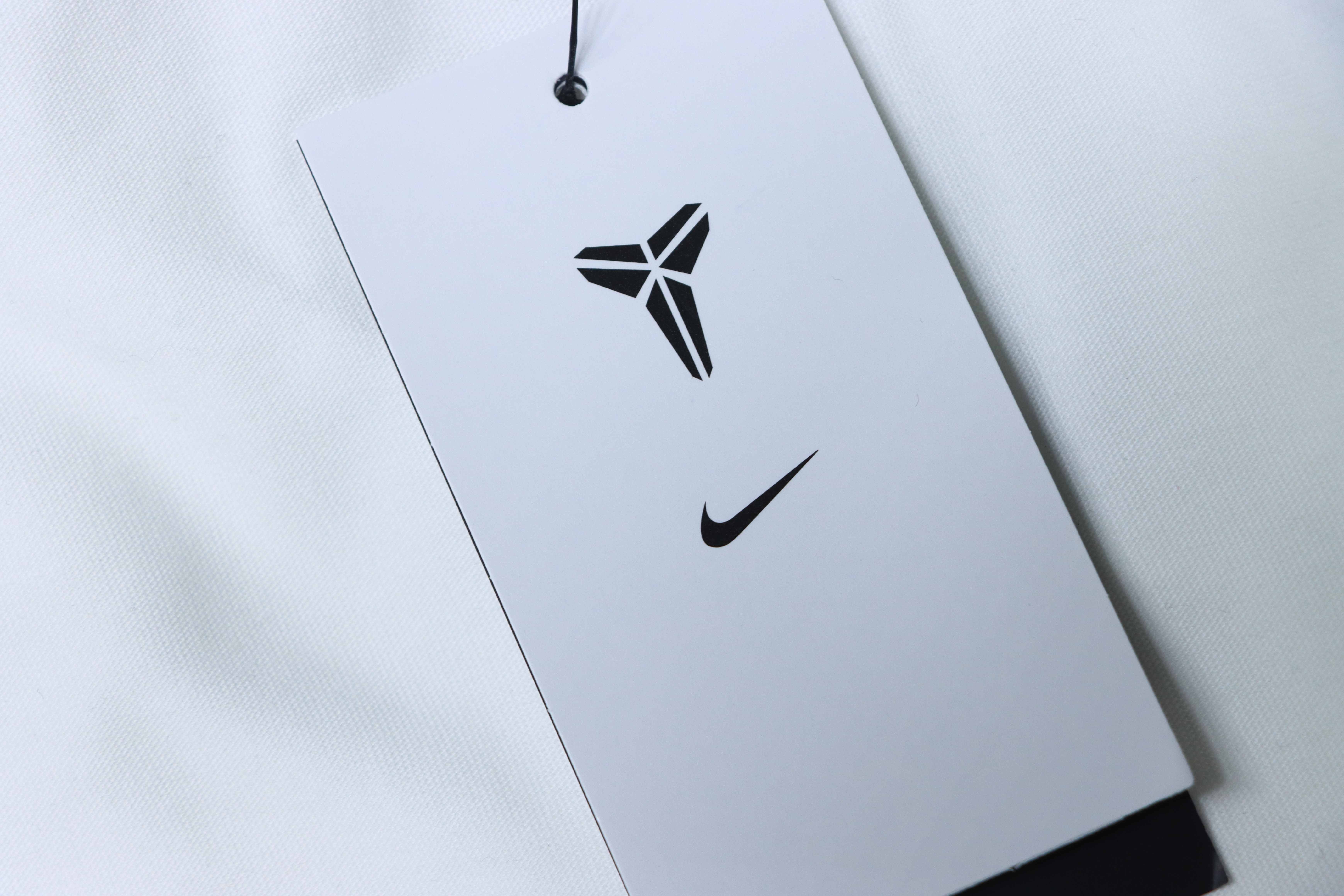 NIKE ACG Kobe Silicone Short Sleeve T-Shirt H130 - 1