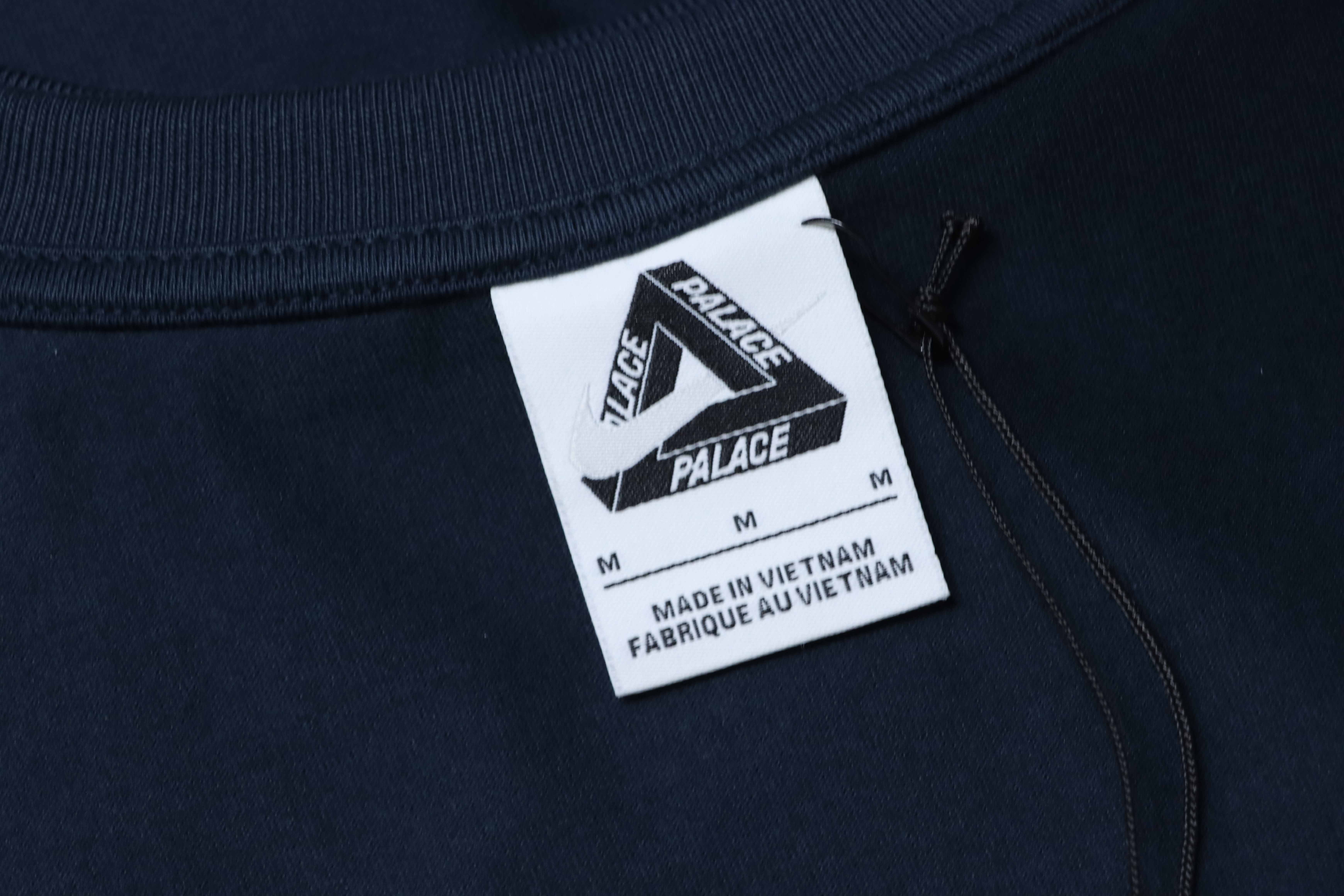 NIKE x PALACE City Limited Short Sleeve T-Shirt H140 - 2