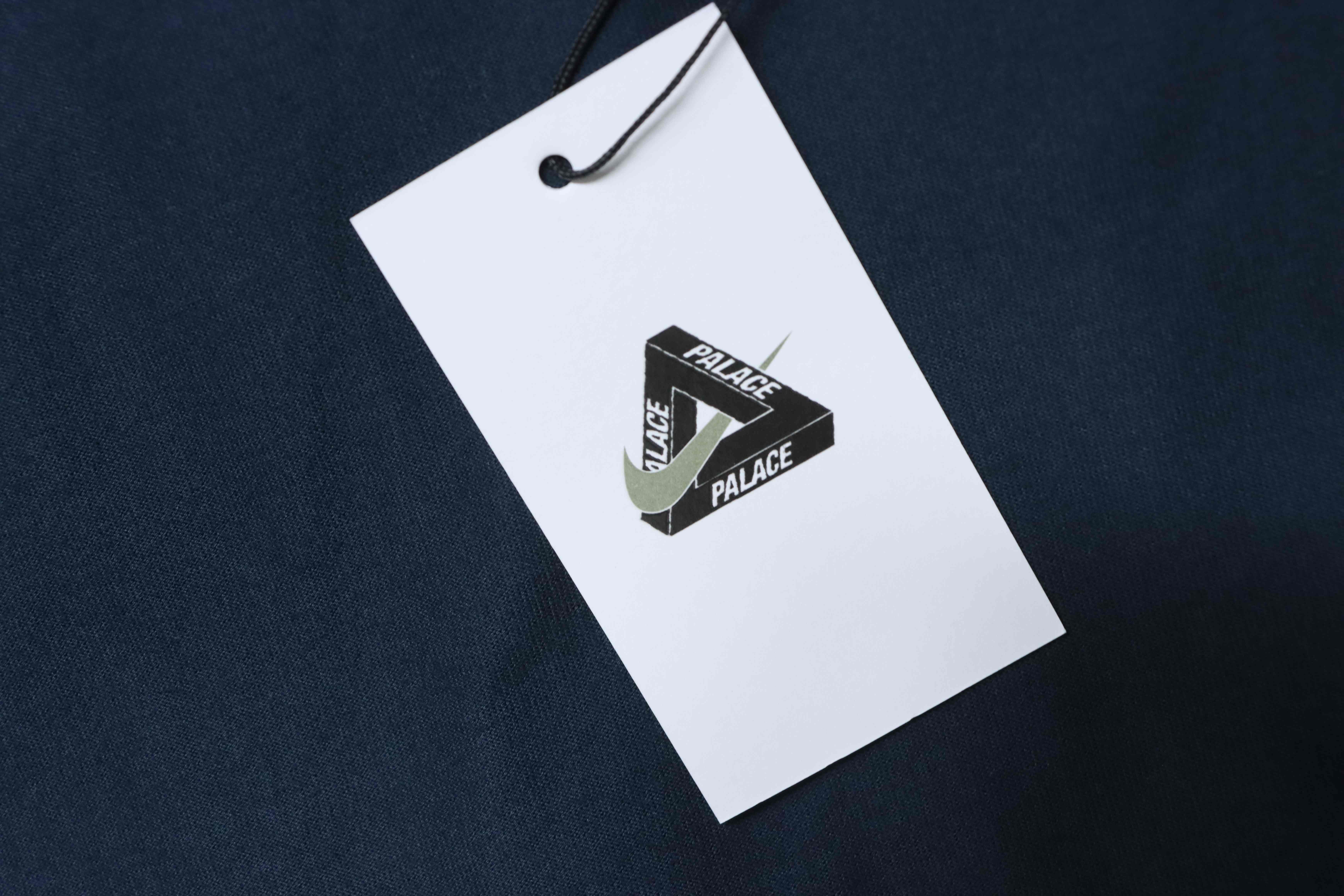 NIKE x PALACE City Limited Short Sleeve T-Shirt H140 - 2
