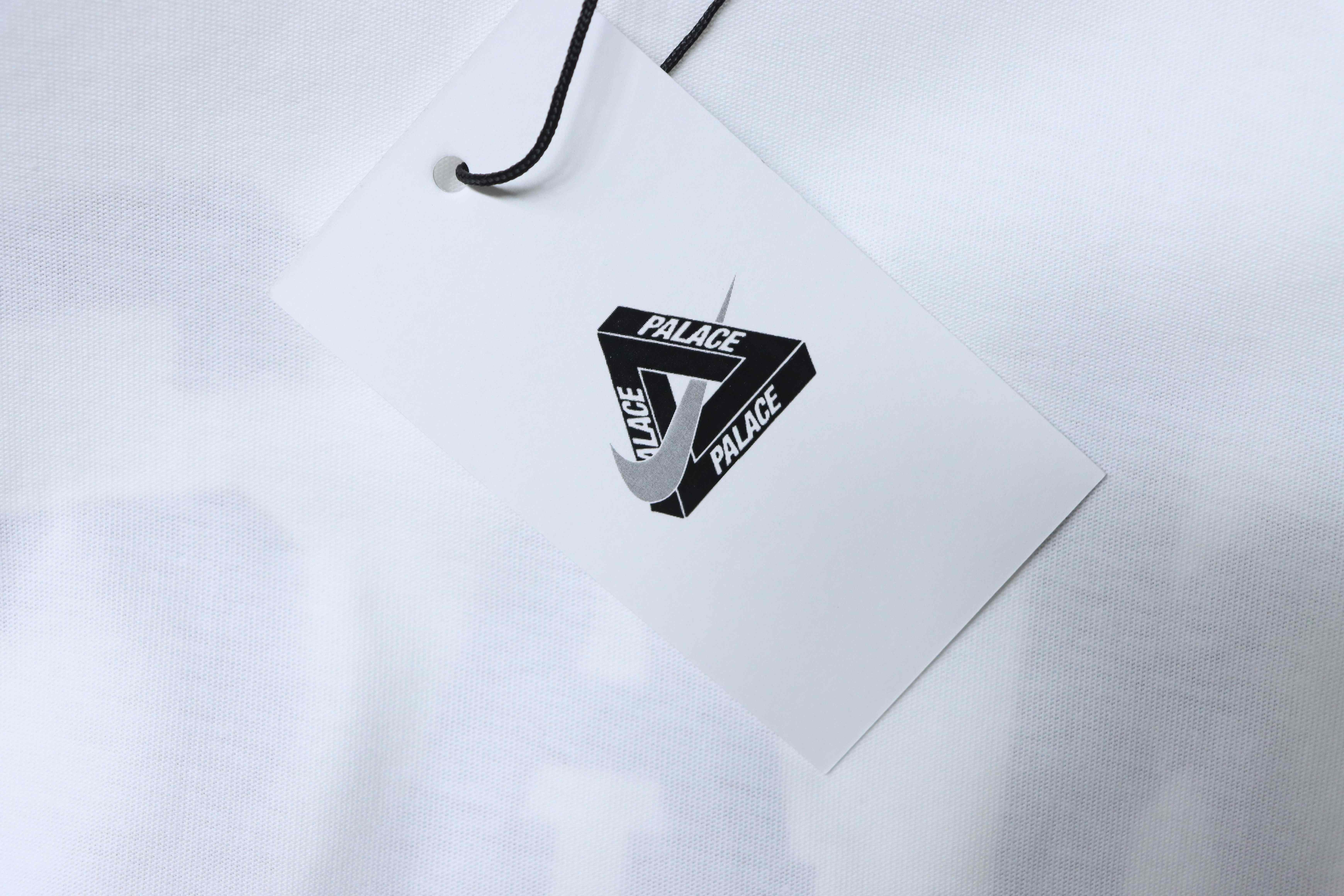 NIKE x PALACE City Limited Short Sleeve T-Shirt H140 - 4