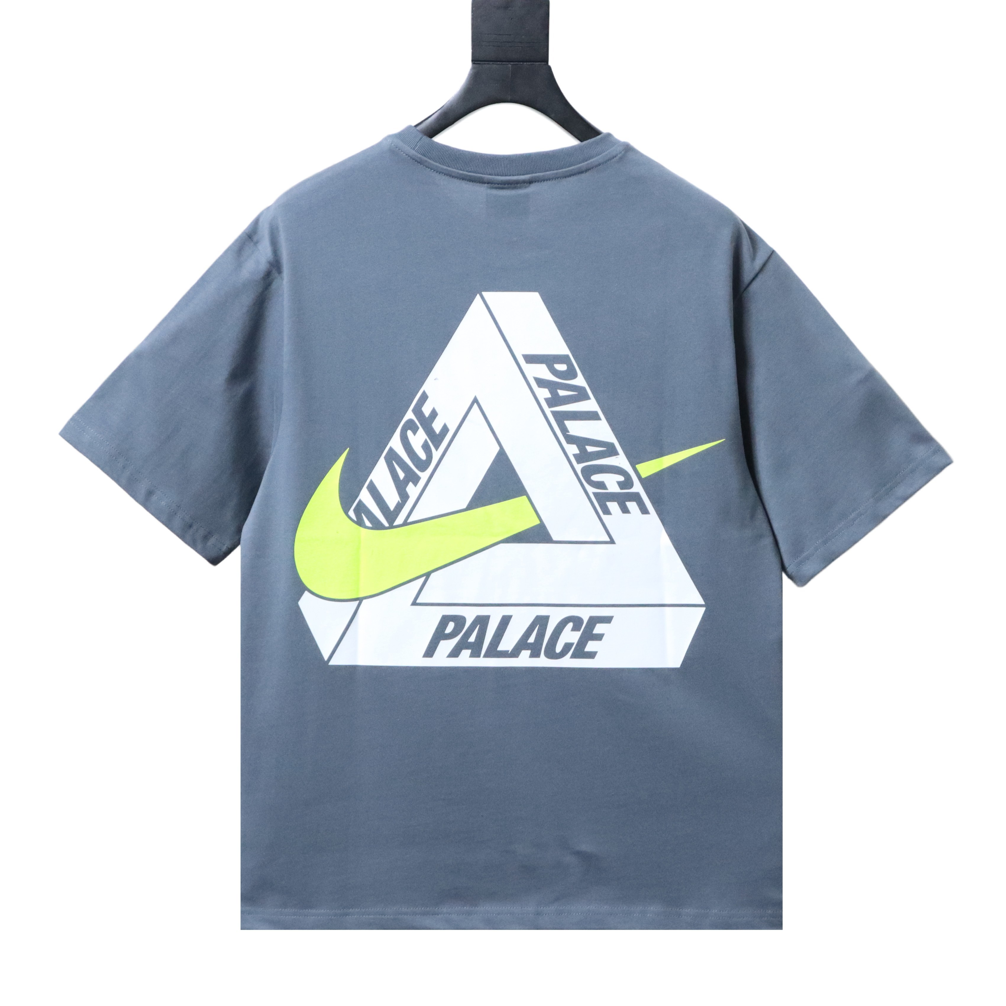 NIKE x PALACE Short Sleeve T-Shirt H140 - 4
