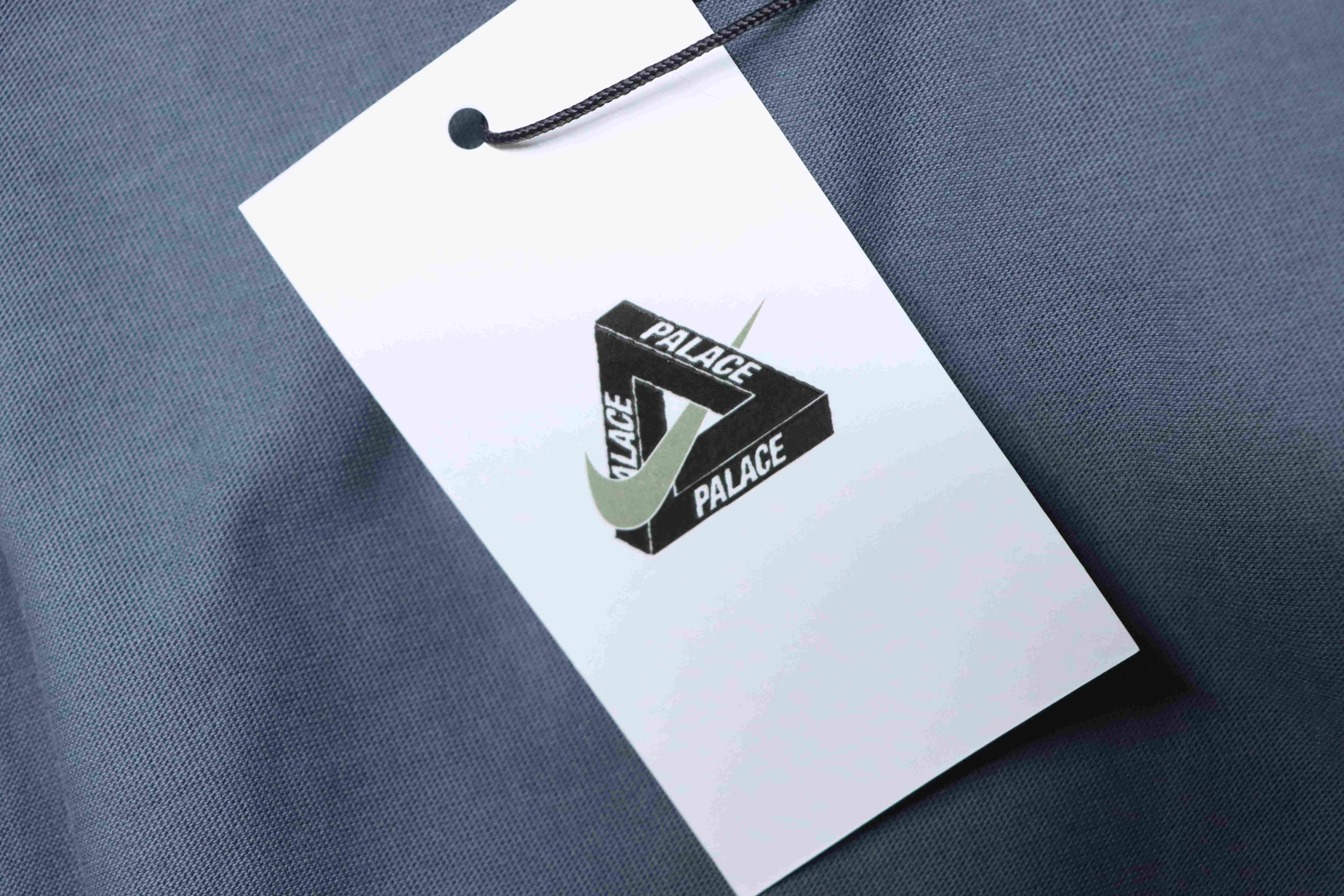 NIKE x PALACE Short Sleeve T-Shirt H140 - 4