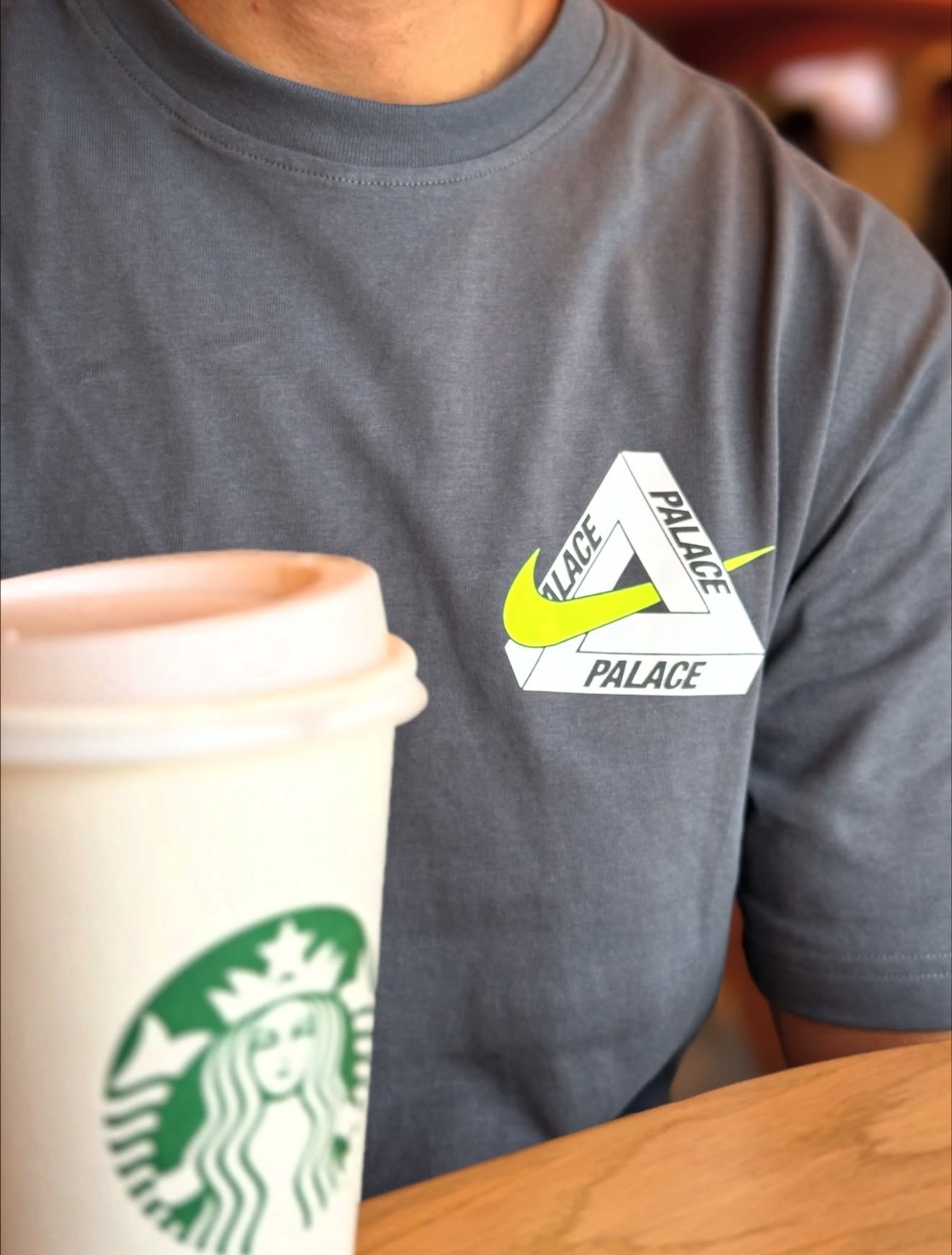 NIKE x PALACE Short Sleeve T-Shirt H140 - 4
