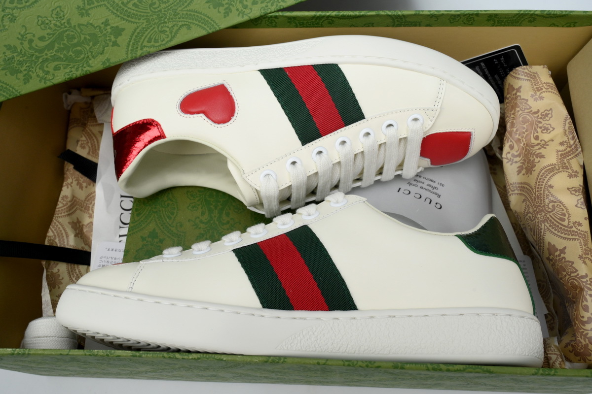 White with Heart GUCCI ACE E Leather Heart Pattern Low-top Sneaker