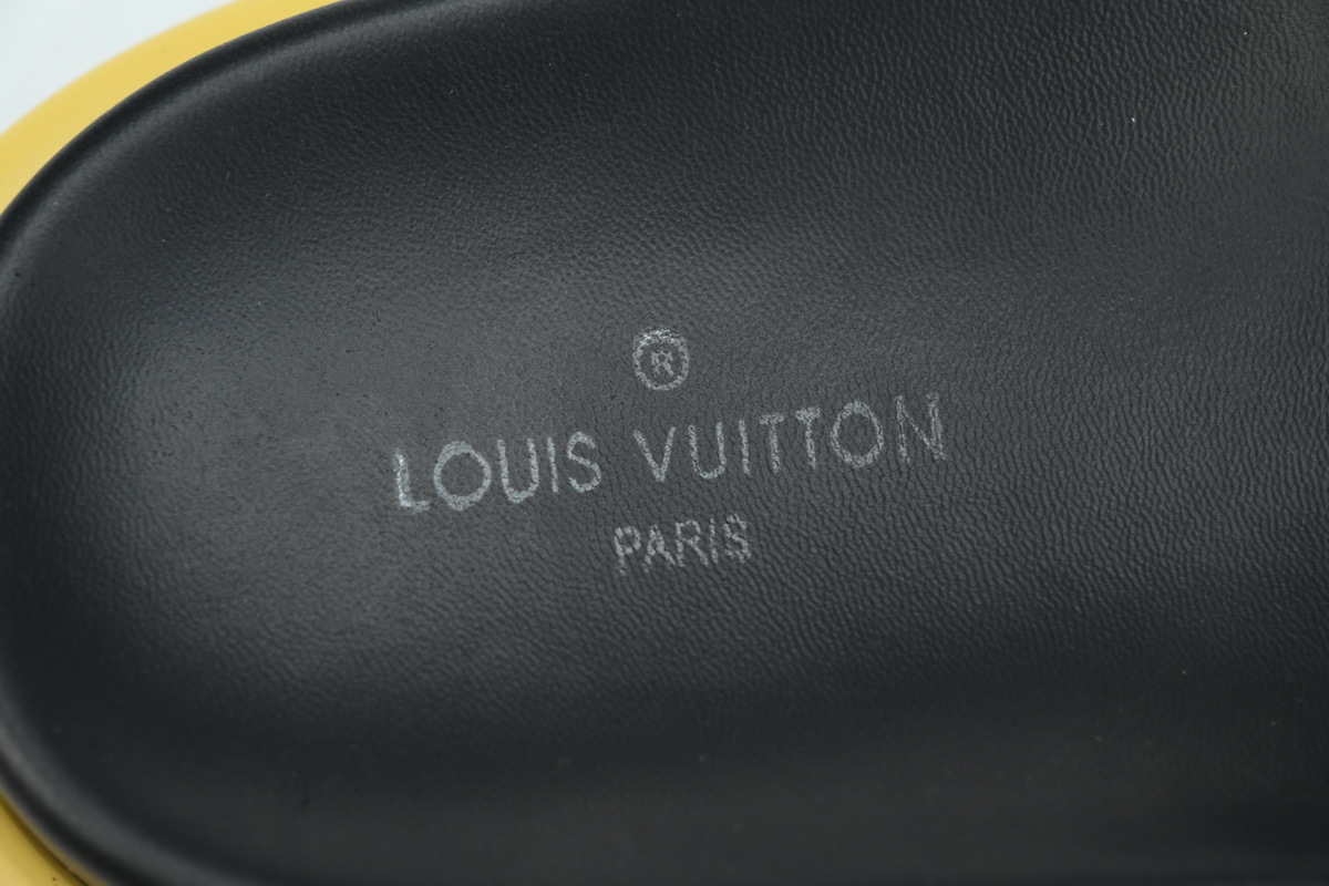  Dark Gray Metal Label LOUIS VUITTON Velcro Pool Slides Pool Pillow Comfort