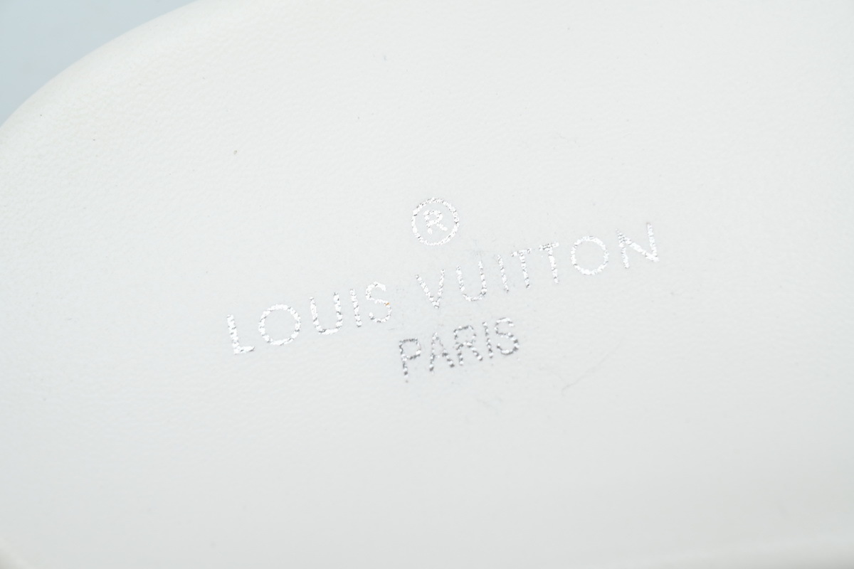  White LOUIS VUITTON Velcro Pool Slides Pool Pillow Comfort