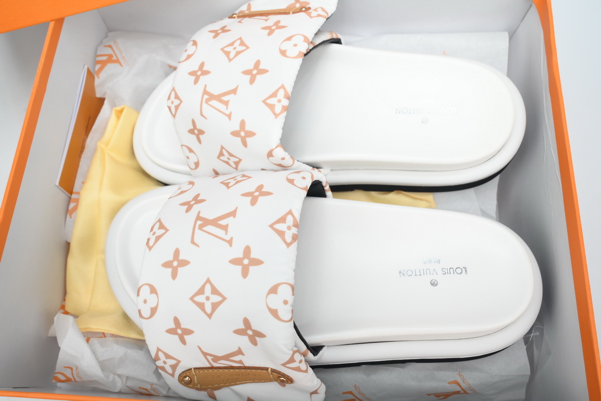  White Yellow Label LOUIS VUITTON Velcro Pool Slides Pool Pillow Comfort