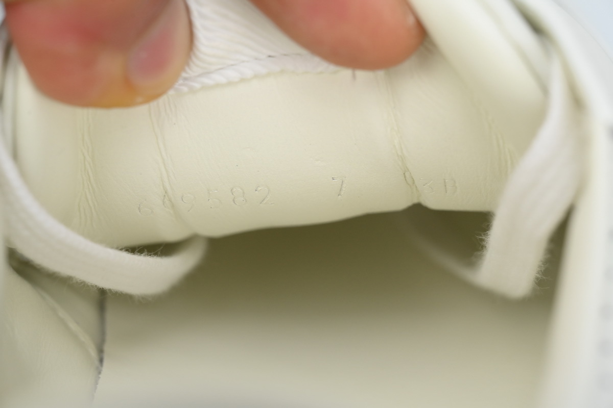 all white Gucci platform biscuit shoes Gucci Canvas leather Sneakers