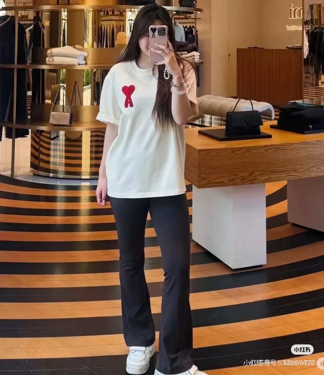 Ami Shirt Minimalist 3D Heart Embroidery Logo Tee 1