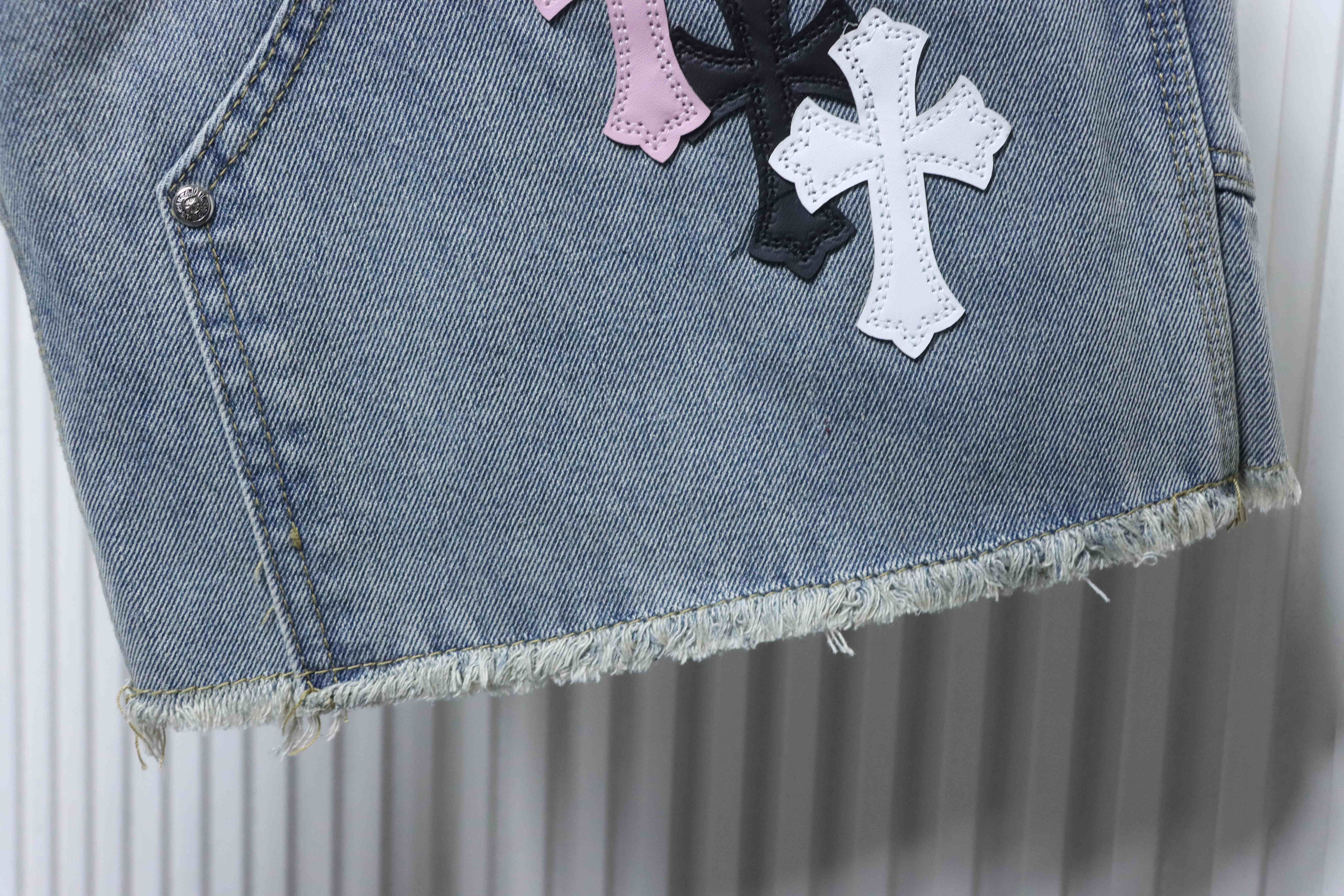 Chrome Hearts Cross Leather Patch Cargo Denim Shorts 3