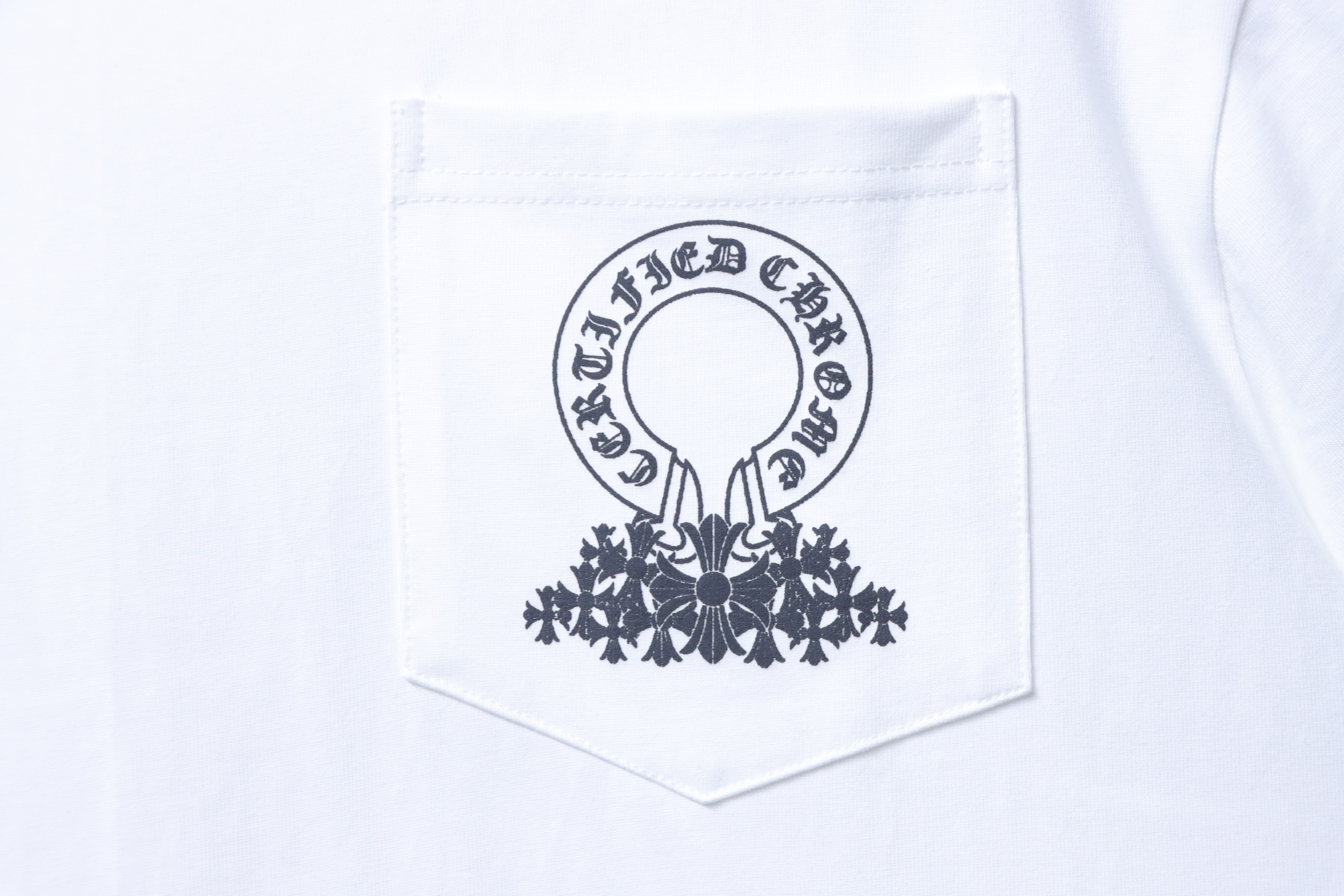 Chrome Hearts Horseshoe &amp; Crosses Print T-Shirt 1