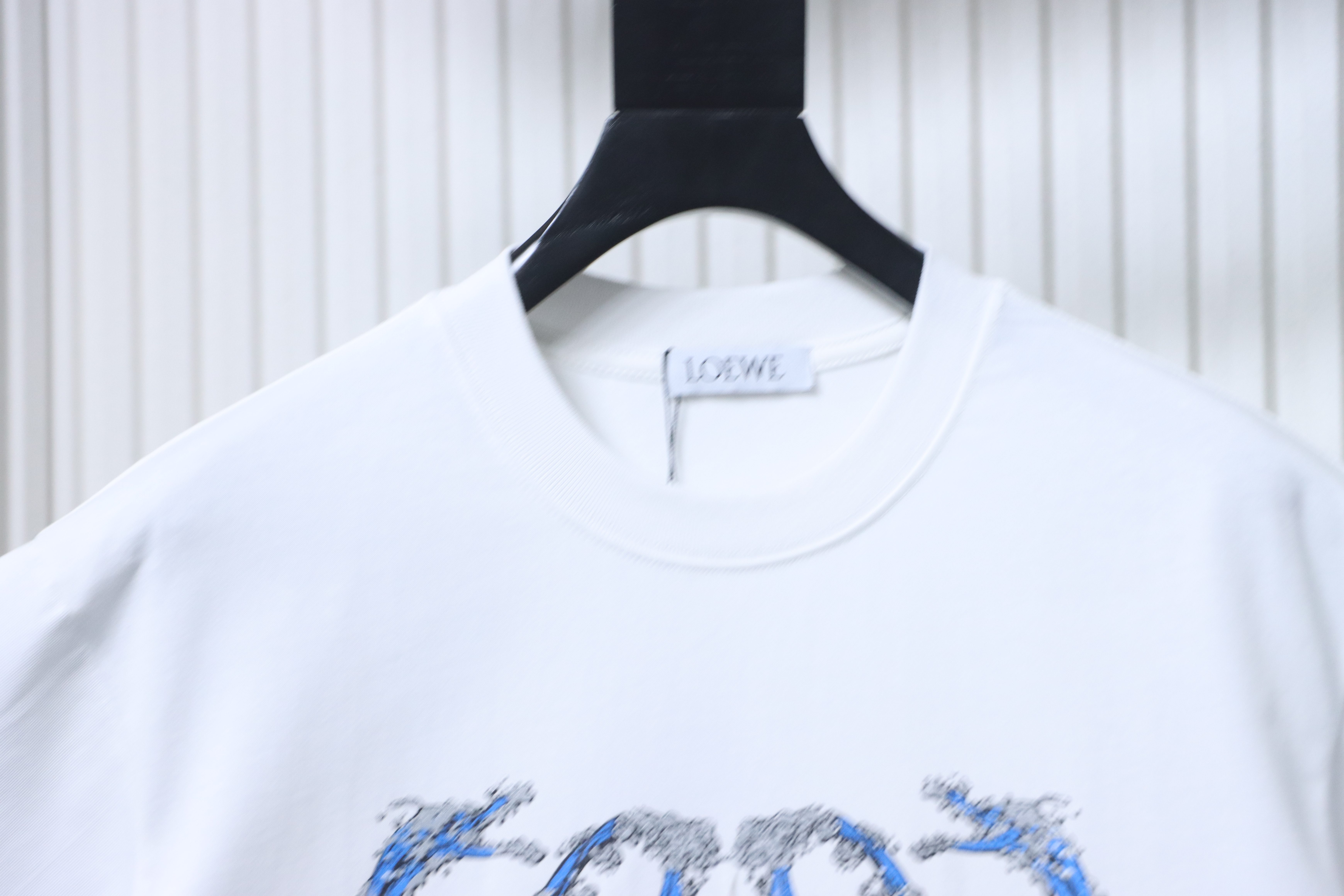 Loewe 25SS Wave Dragon Print White Tee Blue Logo Elements