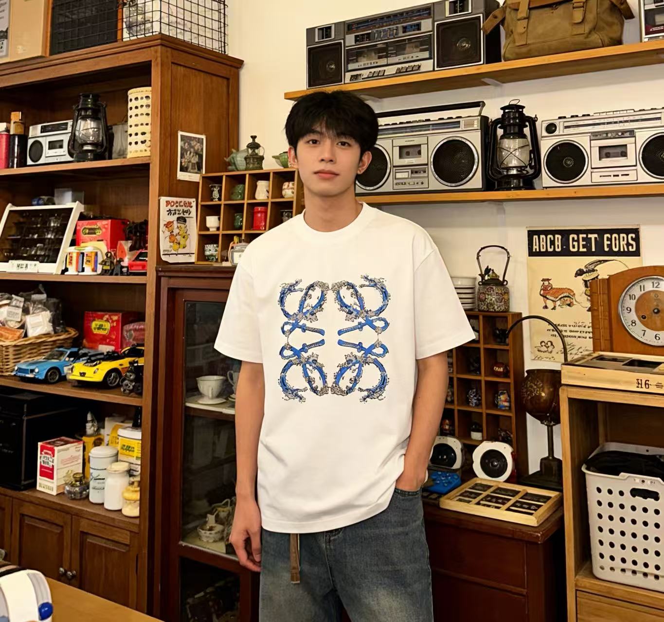 Loewe 25SS Wave Dragon Print White Tee Blue Logo Elements