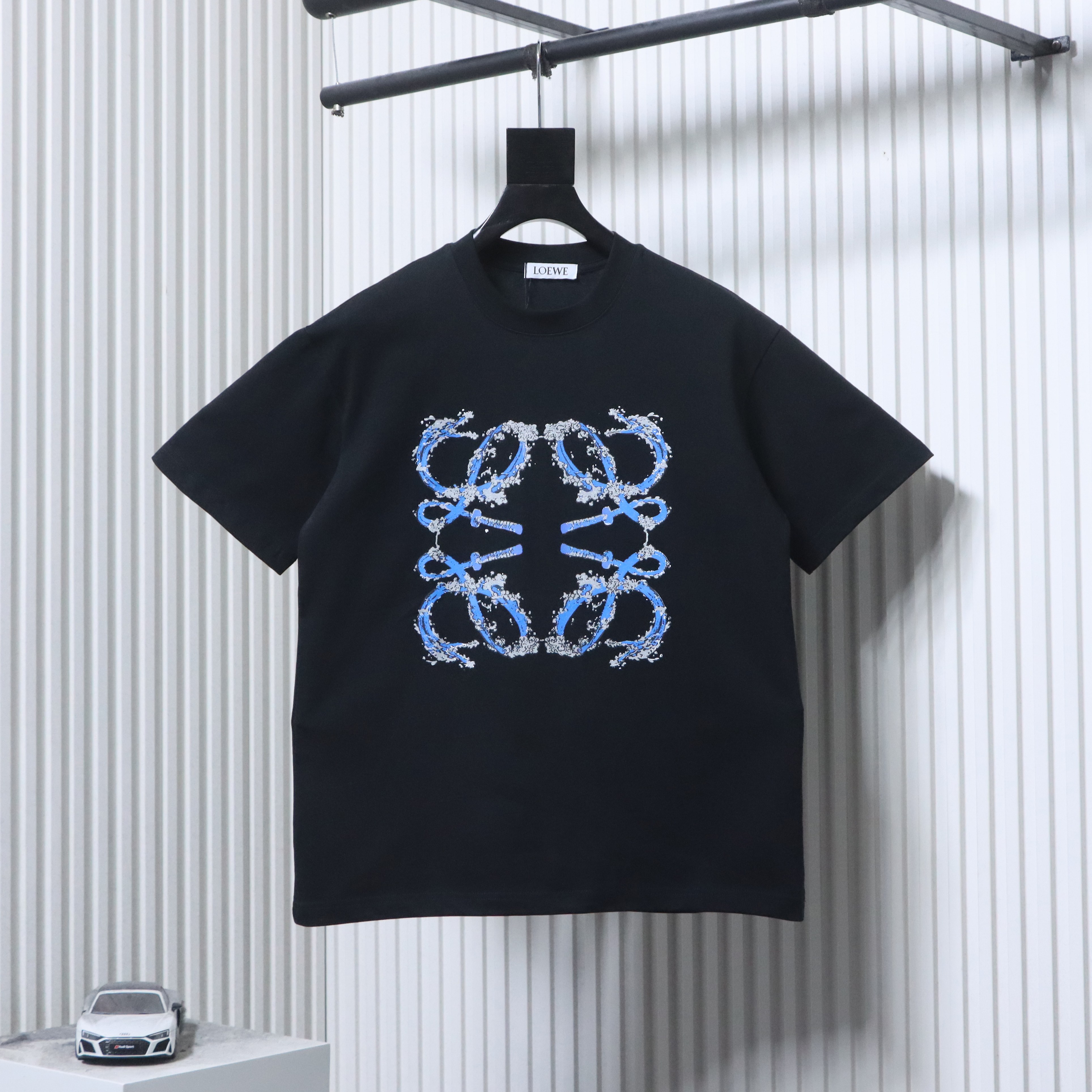 Loewe 25SS Wave Dragon Print Black Tee Blue Logo Elements