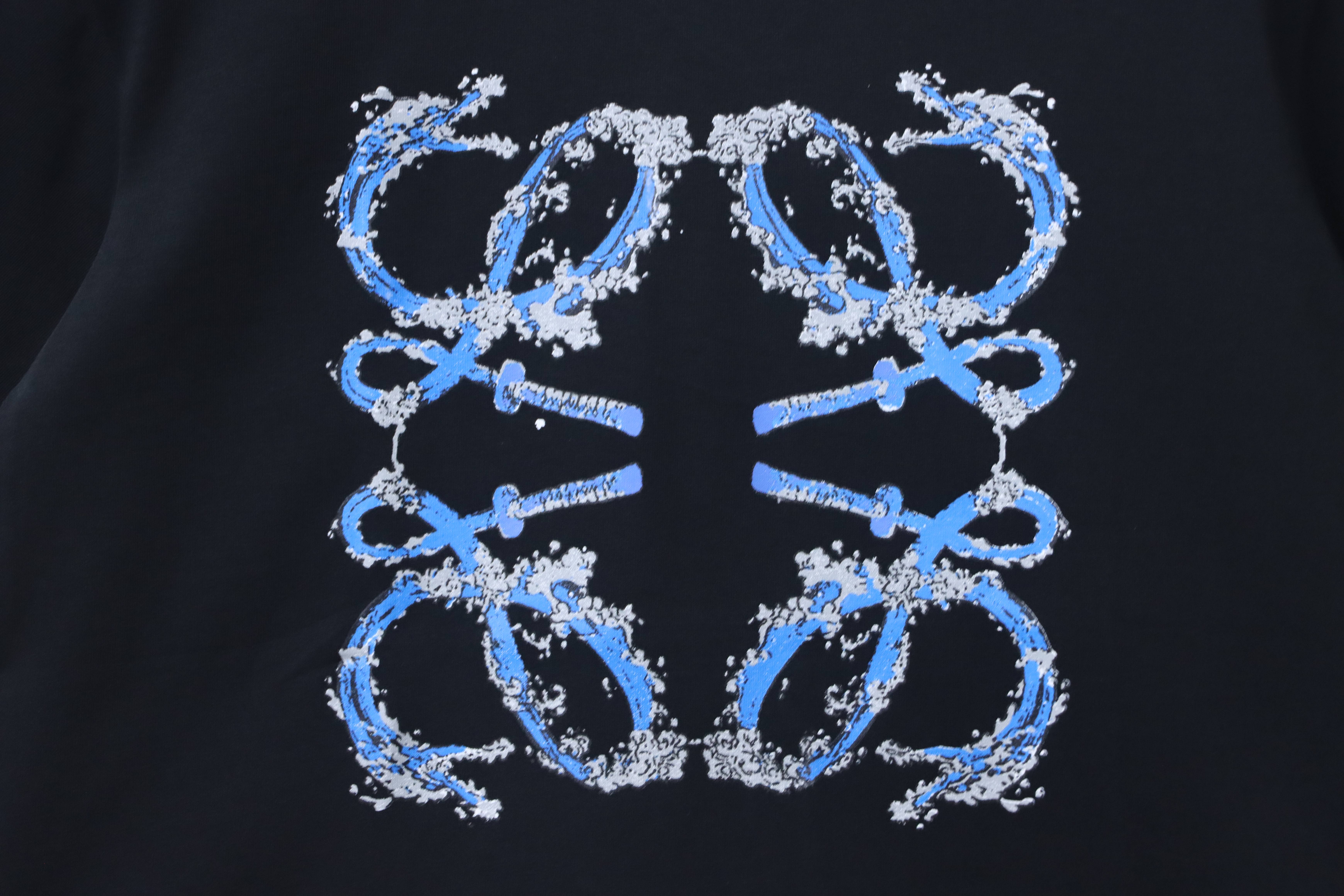 Loewe 25SS Wave Dragon Print Black Tee Blue Logo Elements