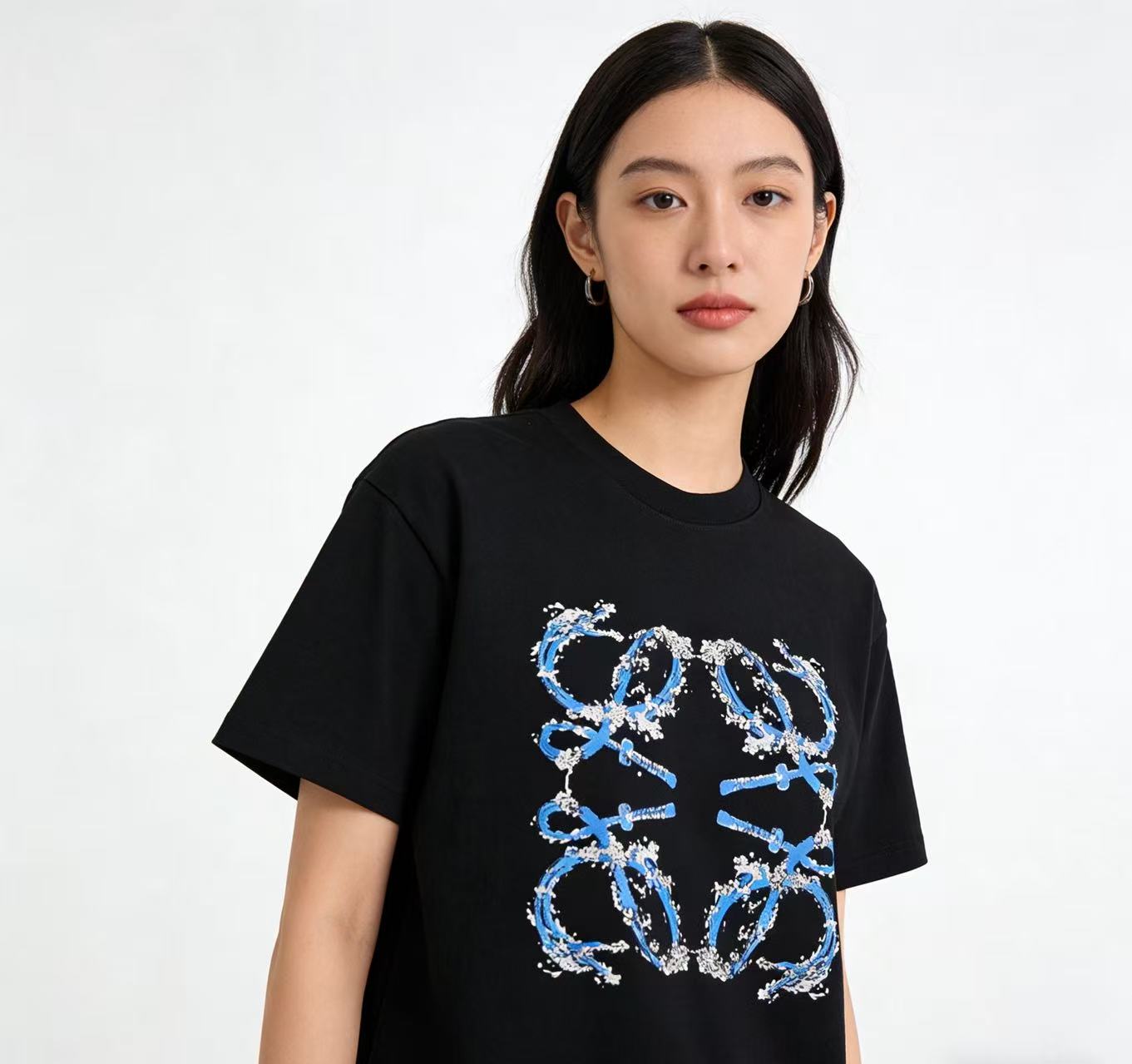 Loewe 25SS Wave Dragon Print Black Tee Blue Logo Elements