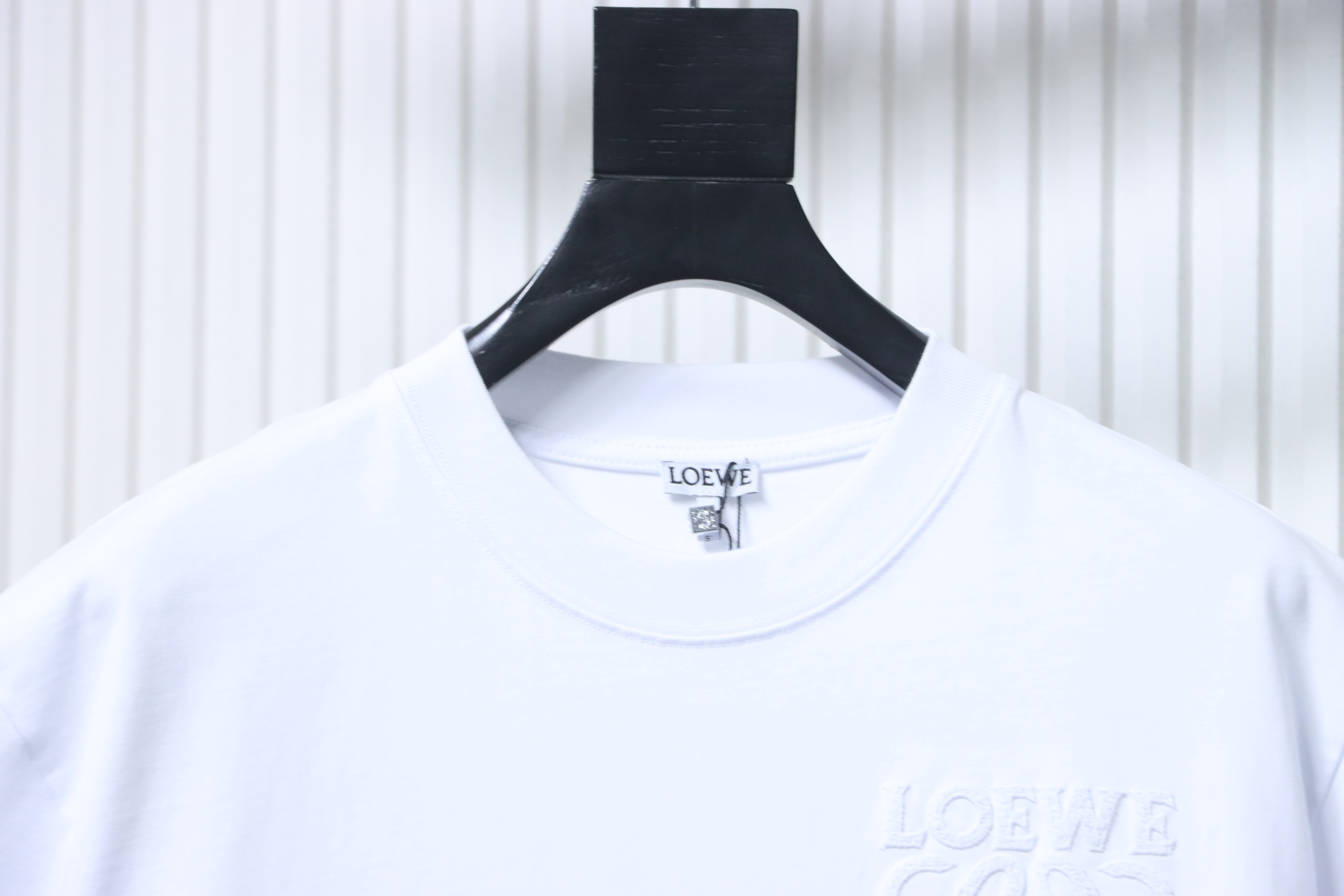 Loewe 26SS White T-Shirt Front Back White Embroidery Woven Pattern