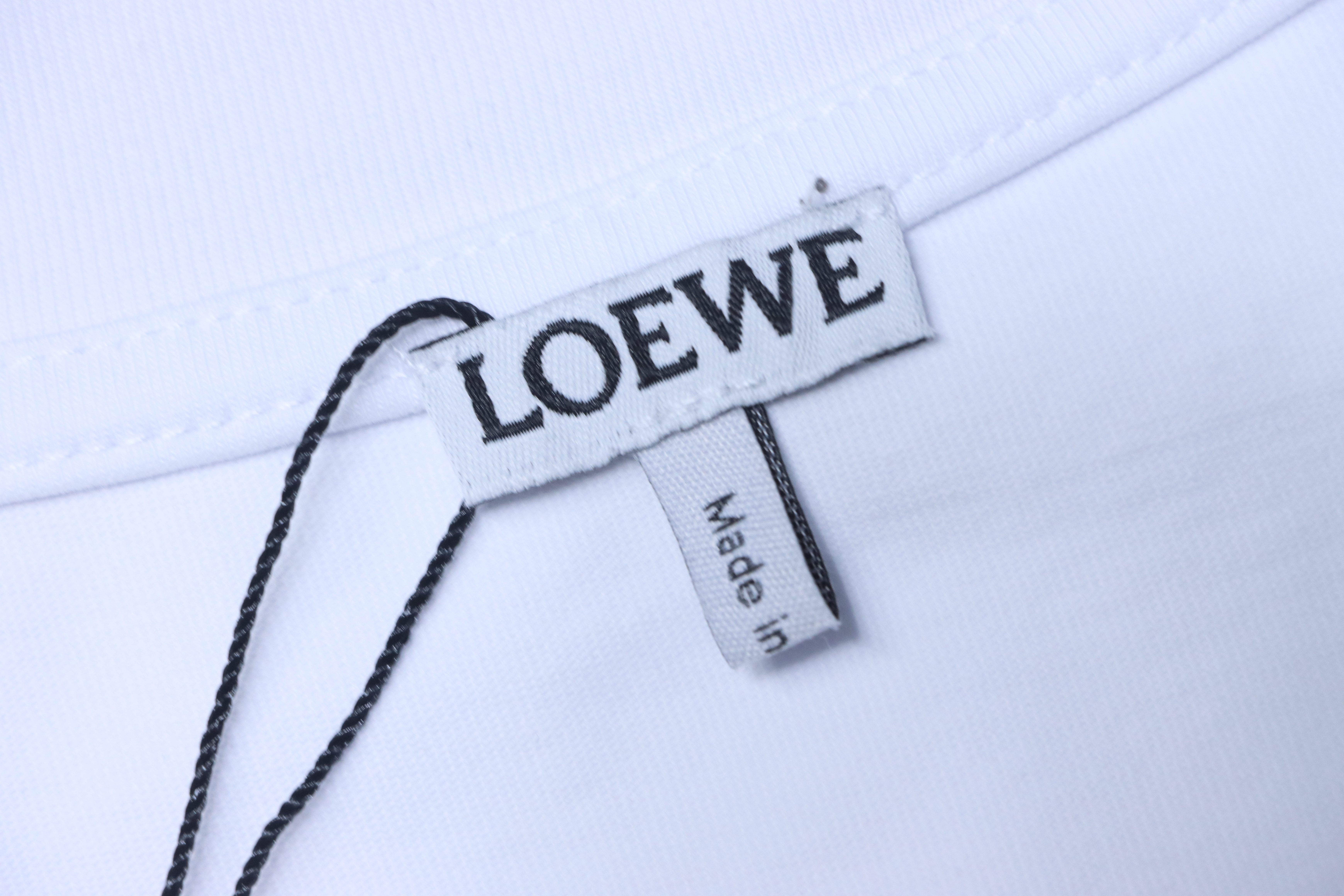 Loewe 26SS White T-Shirt Front Back White Embroidery Woven Pattern