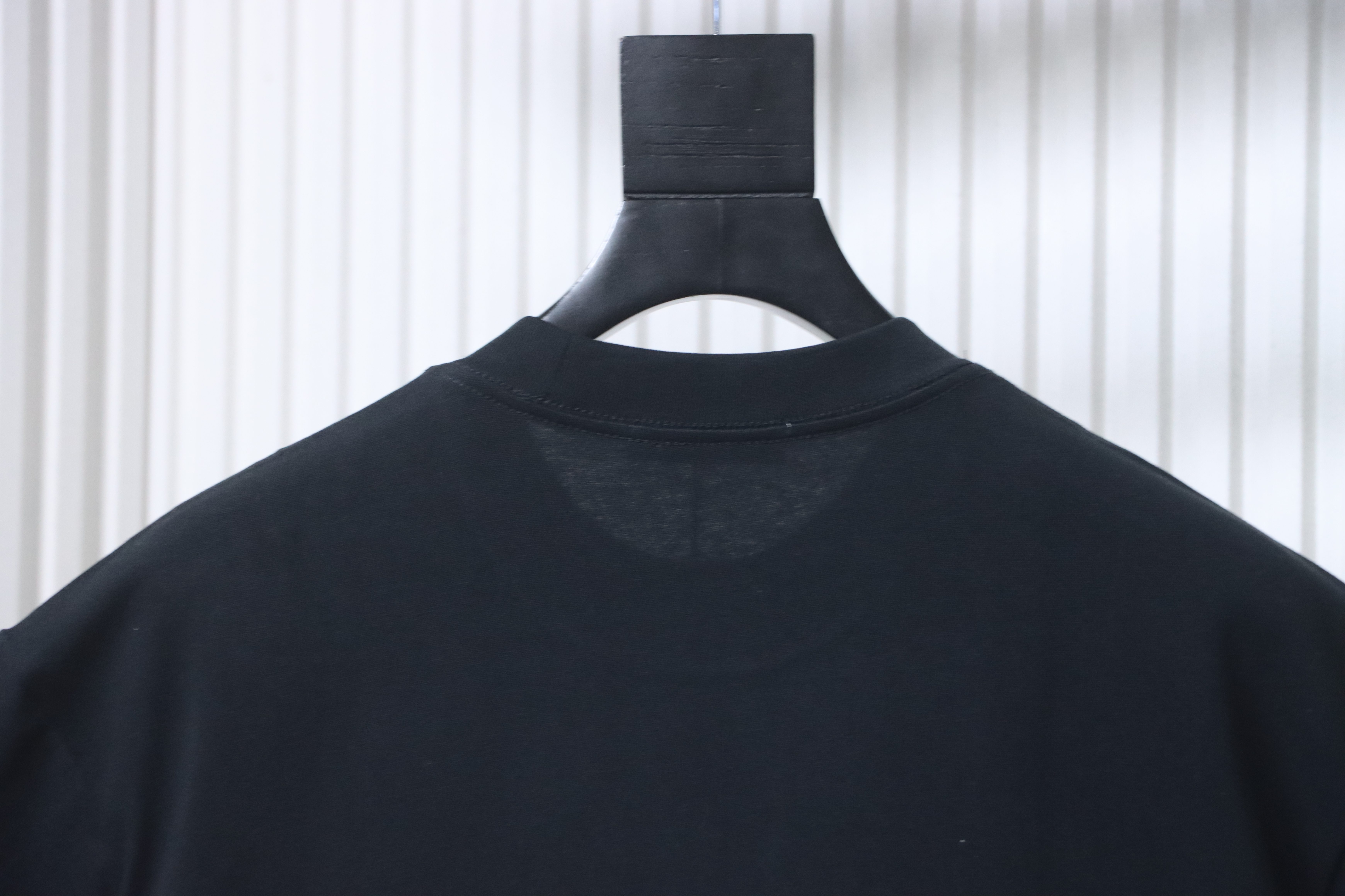 LOEWE Dark Pattern Embroidery Black Tee Black Logo