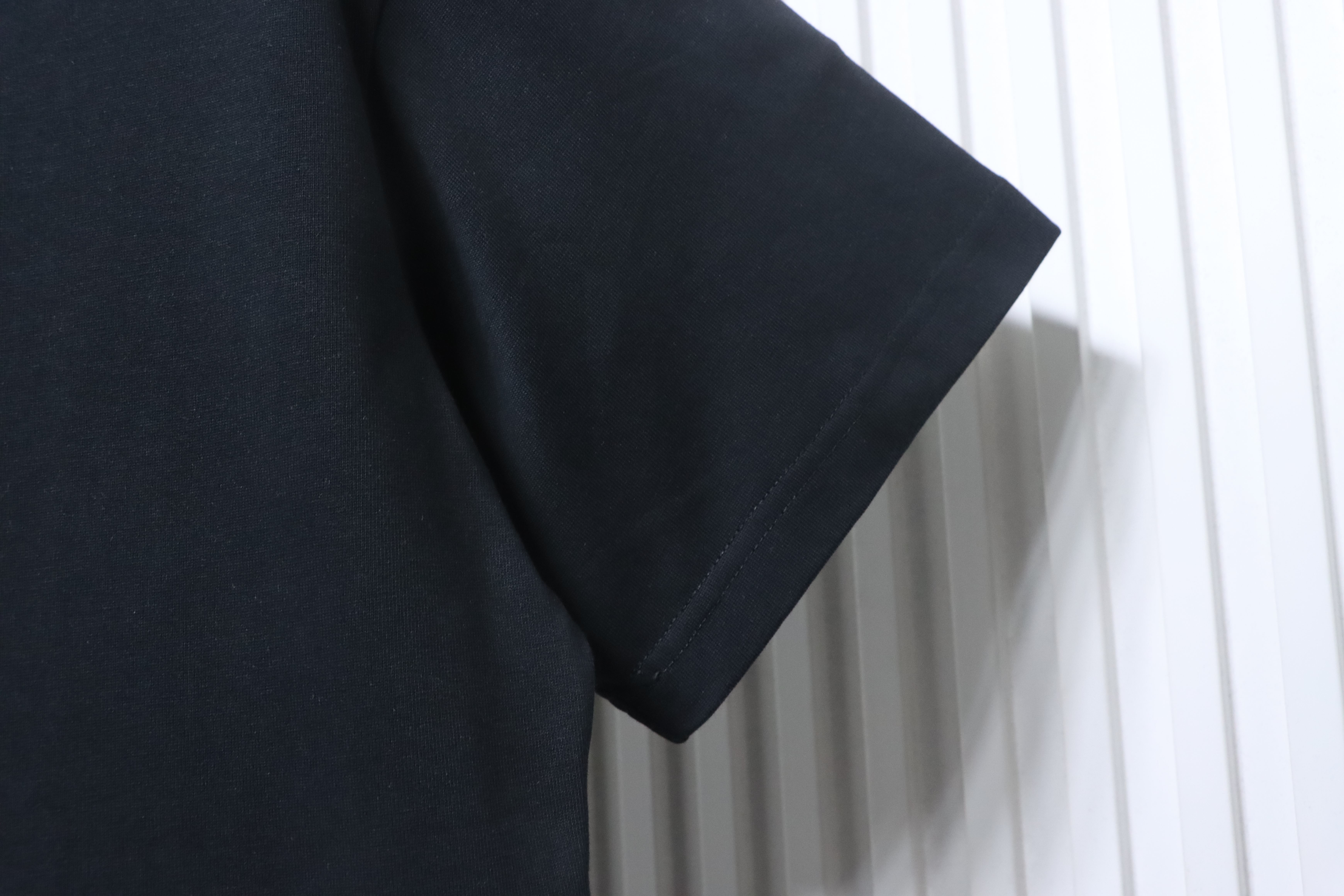 LOEWE Dark Pattern Embroidery Black Tee Black Logo