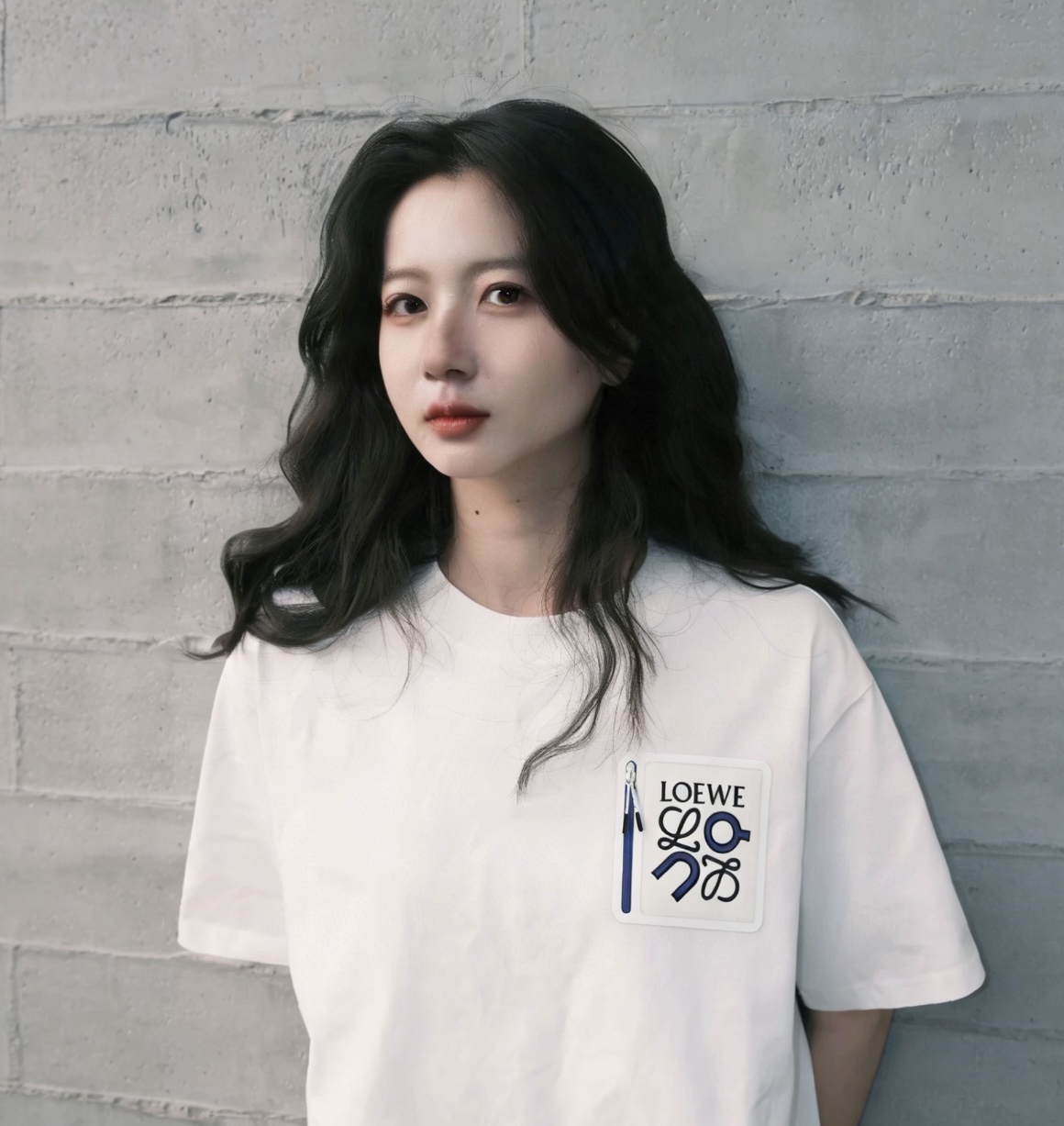 Loewe x On Collaboration White T-Shirt Chest Pocket Zipper