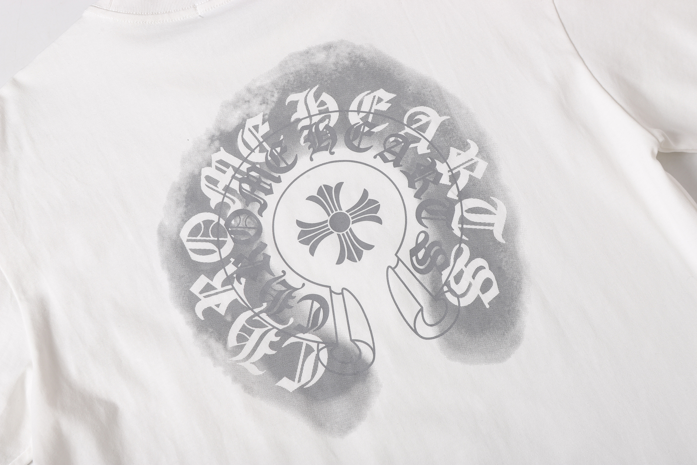 Chrome Hearts White/Black Reversible Spray Paint Horseshoe Logo Short Sleeve T-Shirt