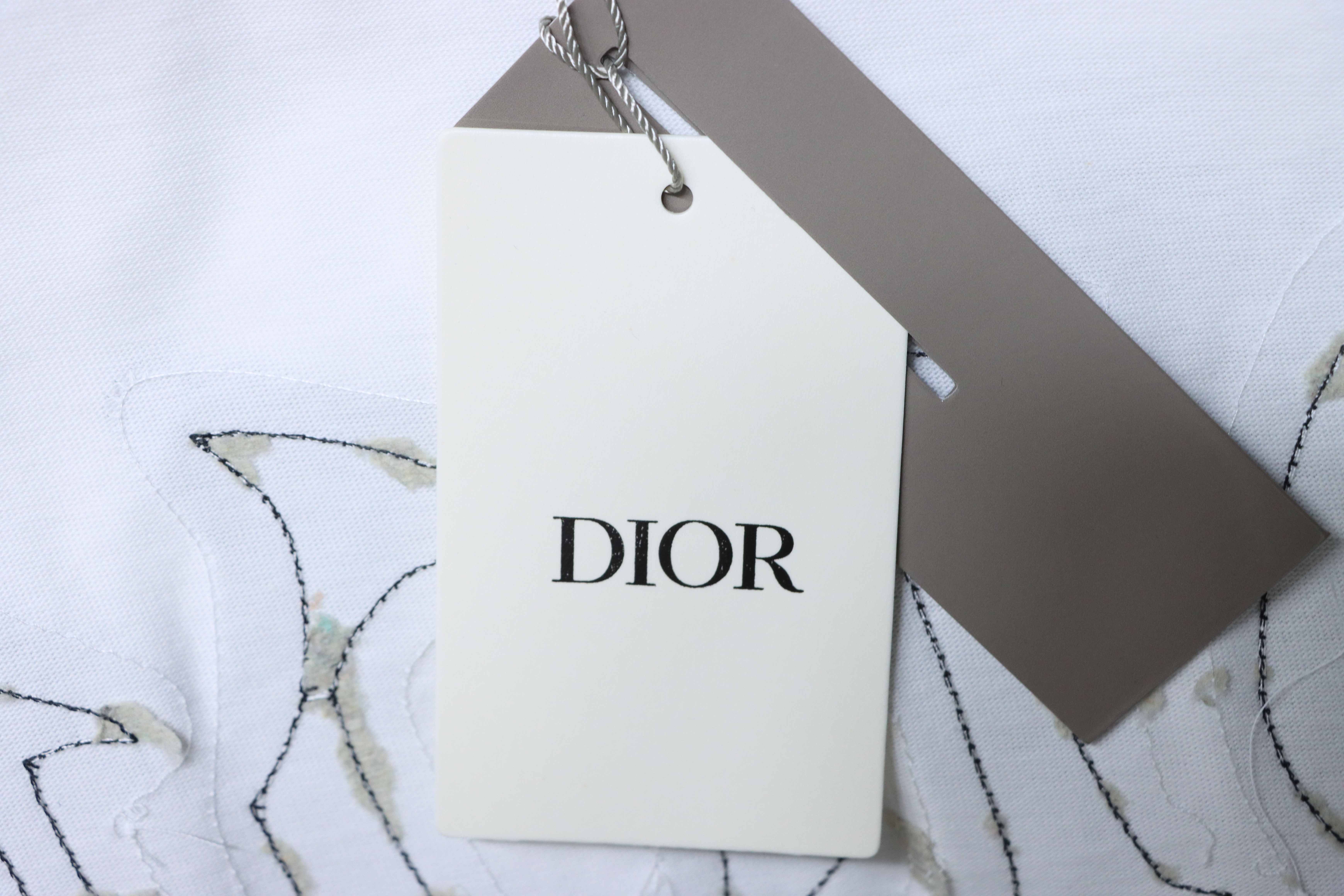 DIOR Back Large Logo Patch Letter Embroidered Short Sleeve T-Shirt