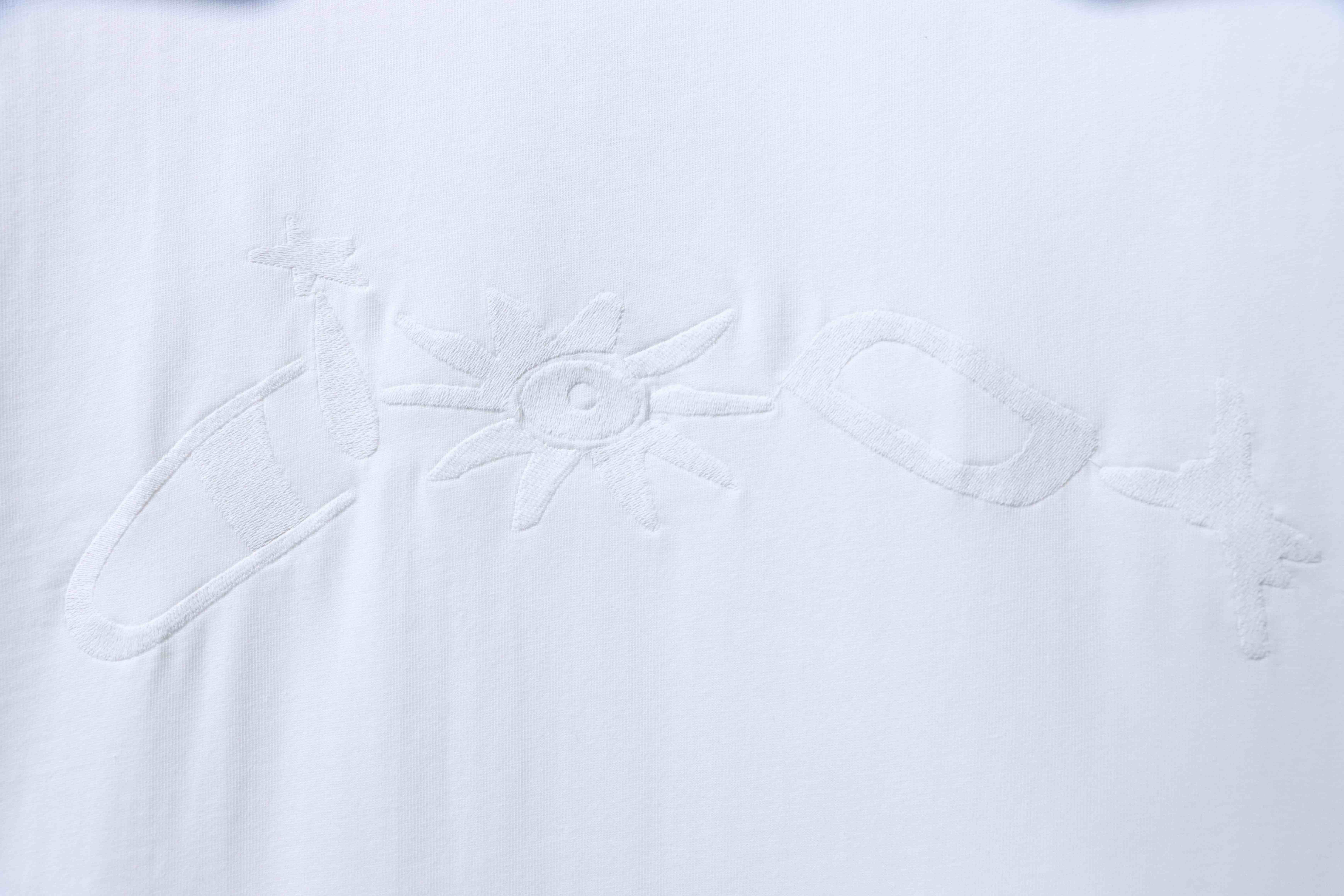 Dior Distressed Letter Embroidered Short Sleeve T-Shirt