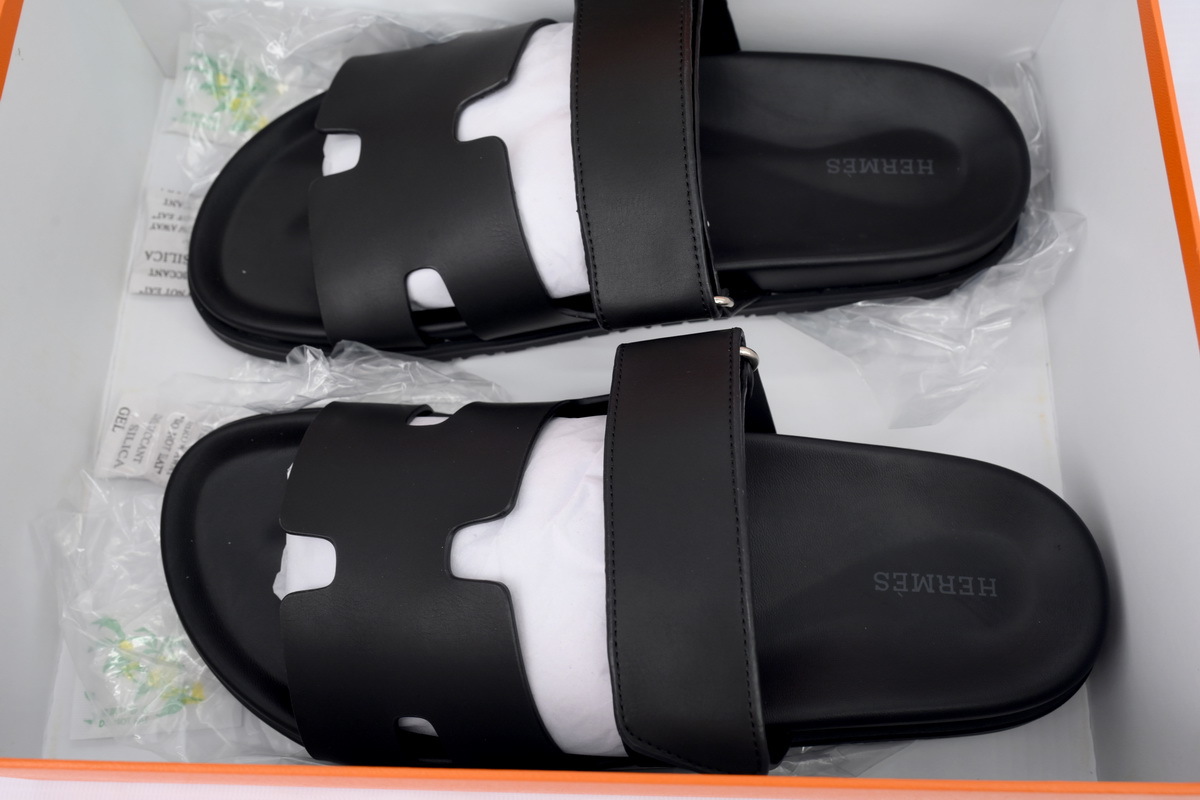 Black Leather HERMES Hermès Flat Slide Sandals