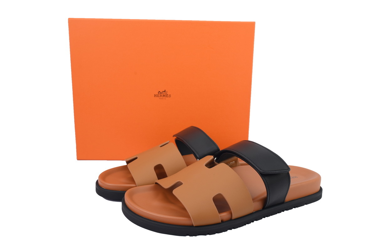 Khaki/Black Leather HERMES Hermès Flat Slide Sandals
