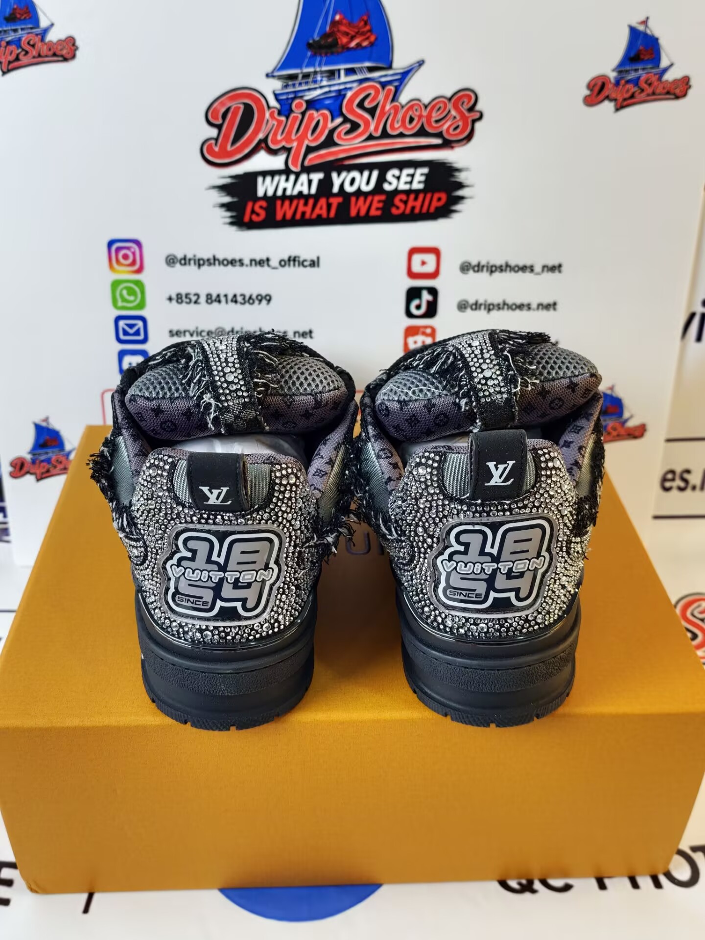 LOUIS VUITTON Skate Blackwater Diamond