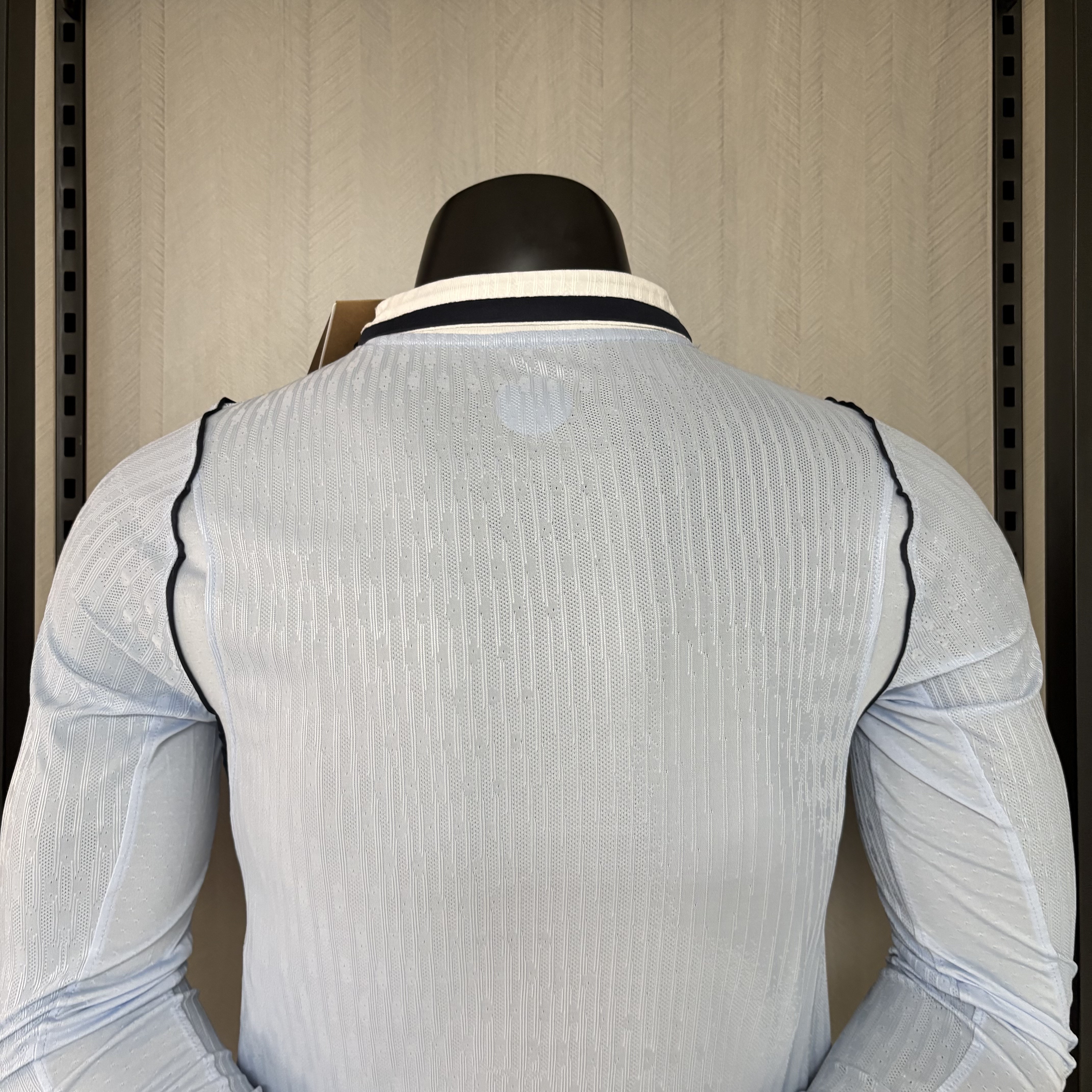 Player version long-sleeved 2026 Uruguay home jersey