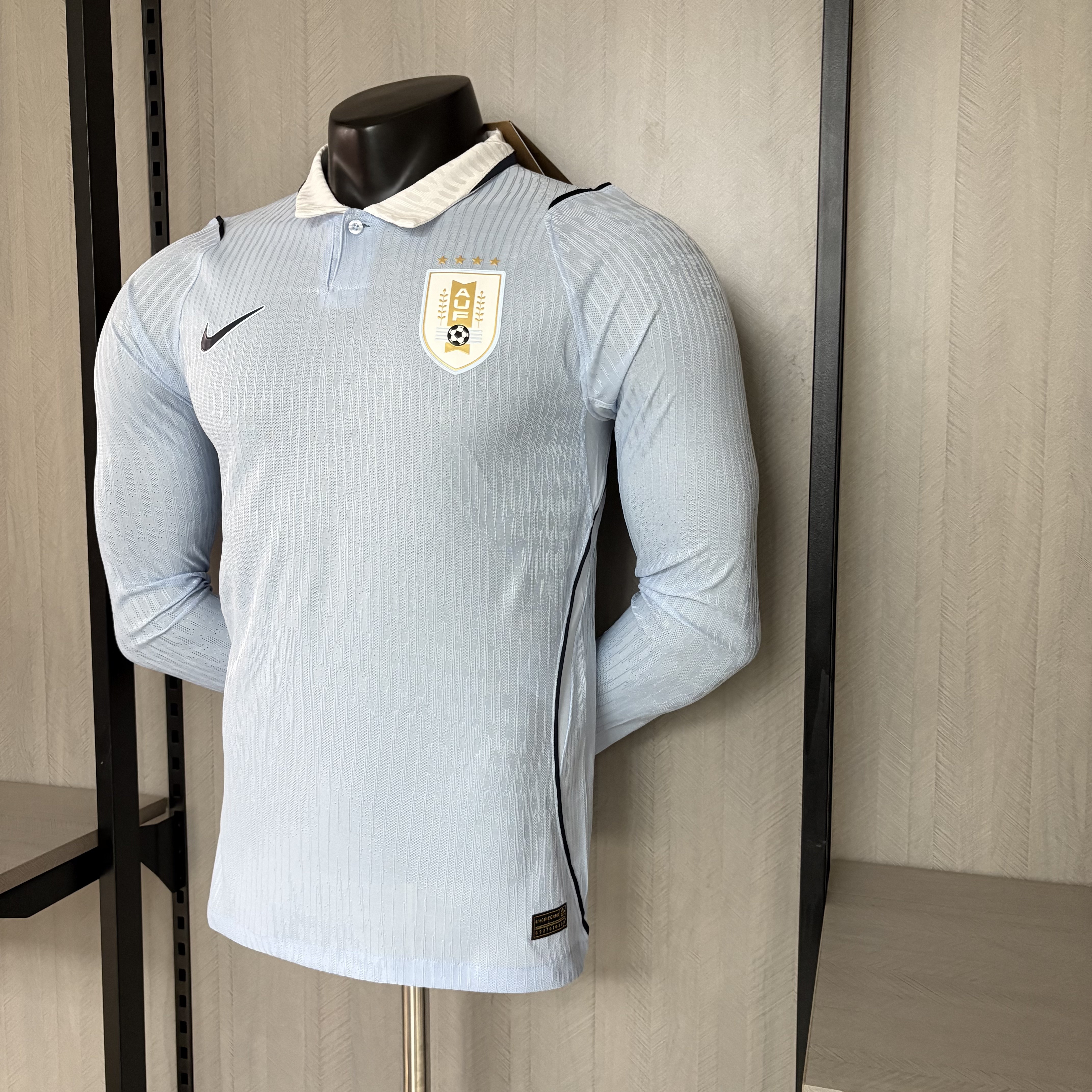 Player version long-sleeved 2026 Uruguay home jersey