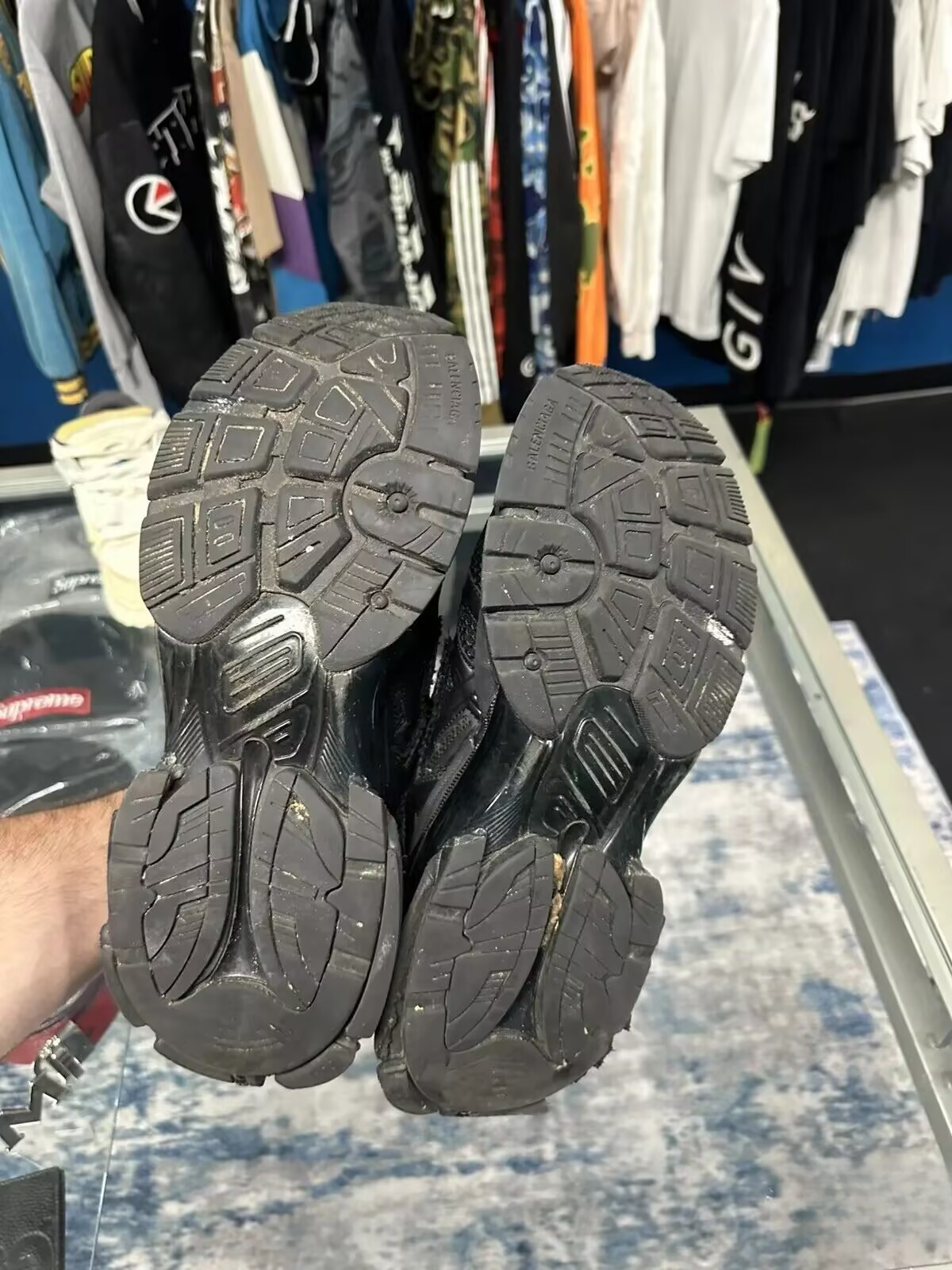 Balenciaga Runner Black 656065 W3RA1 1000 review 2
