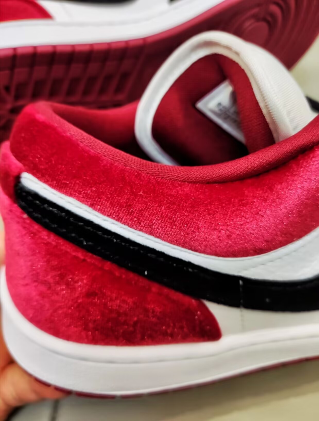 Air Jordan 1 Low SE 'Velvet Black Toe' FZ3242-001 review velvetmuse 03