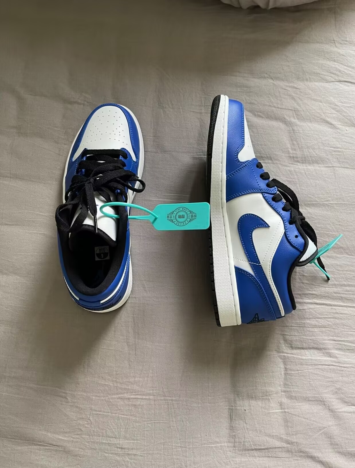 Air Jordan 1 Low 'Game Royal' 553560-124 review moonkissed 02