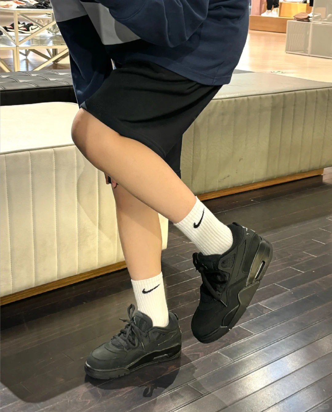 Air Jordan 4 Retro Black Cat CU1110-010  review Olivia 00